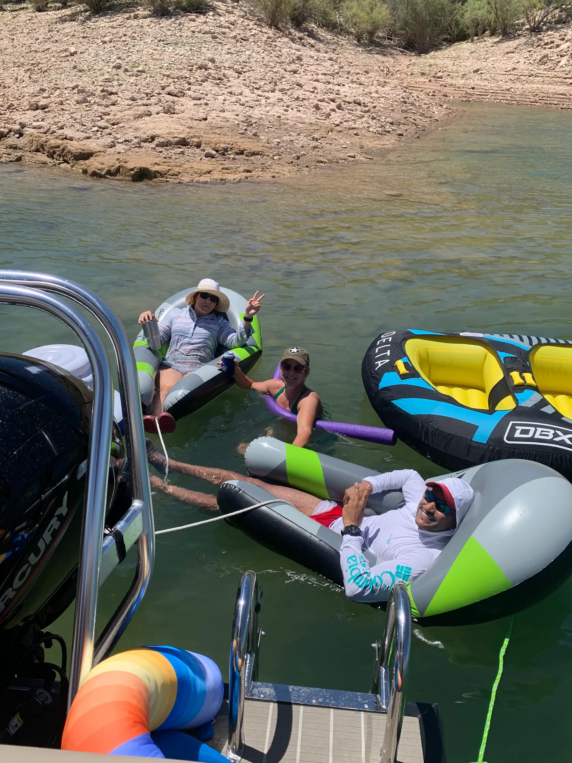 Float Like a VIP on our Bentley -Your Exclusive Lake Pleasant Retreat!