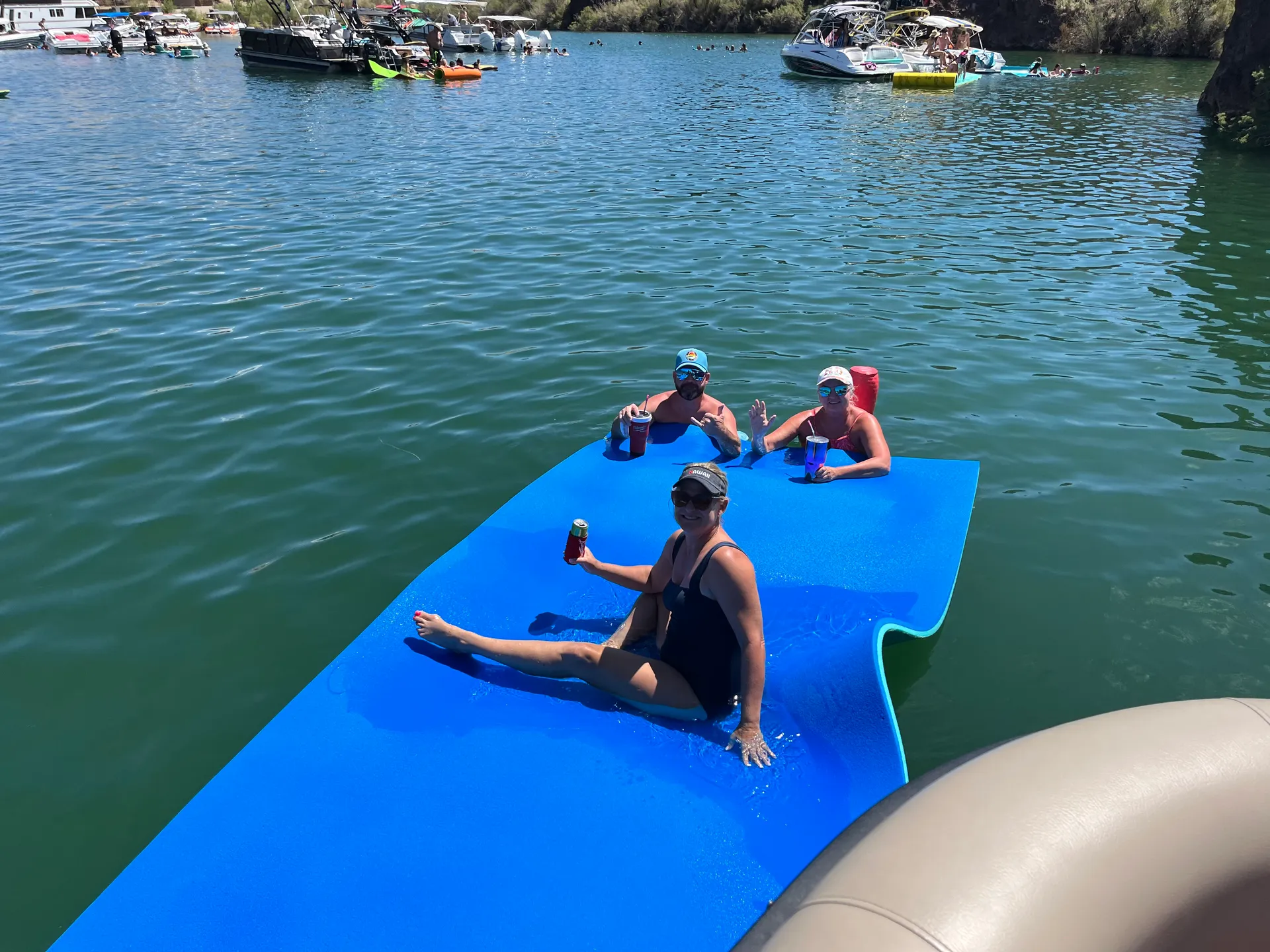 Float Like a VIP on our Bentley -Your Exclusive Lake Pleasant Retreat!
