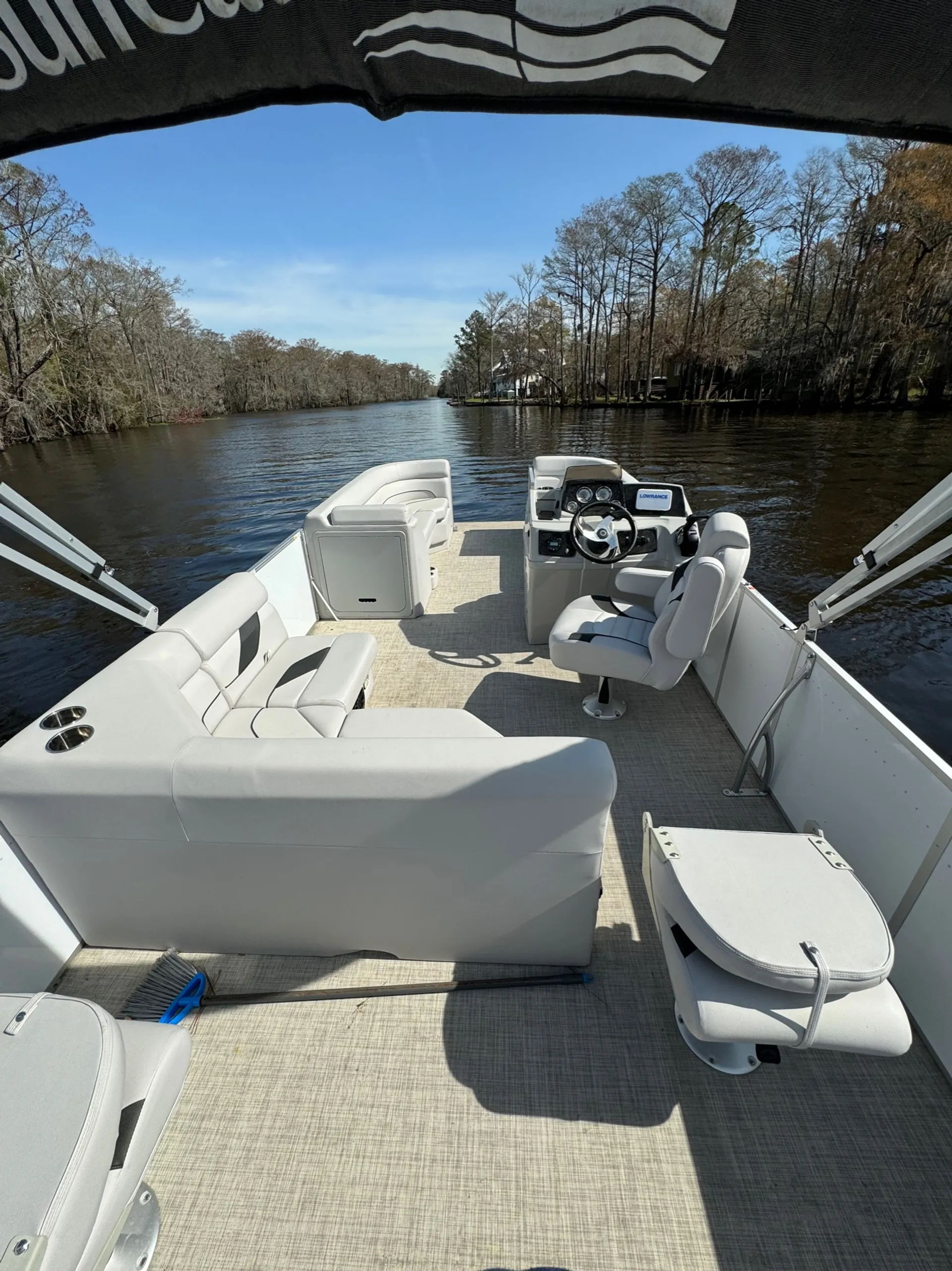 Suns Out Funs Out -2022 22ft Suncatcher Select 
