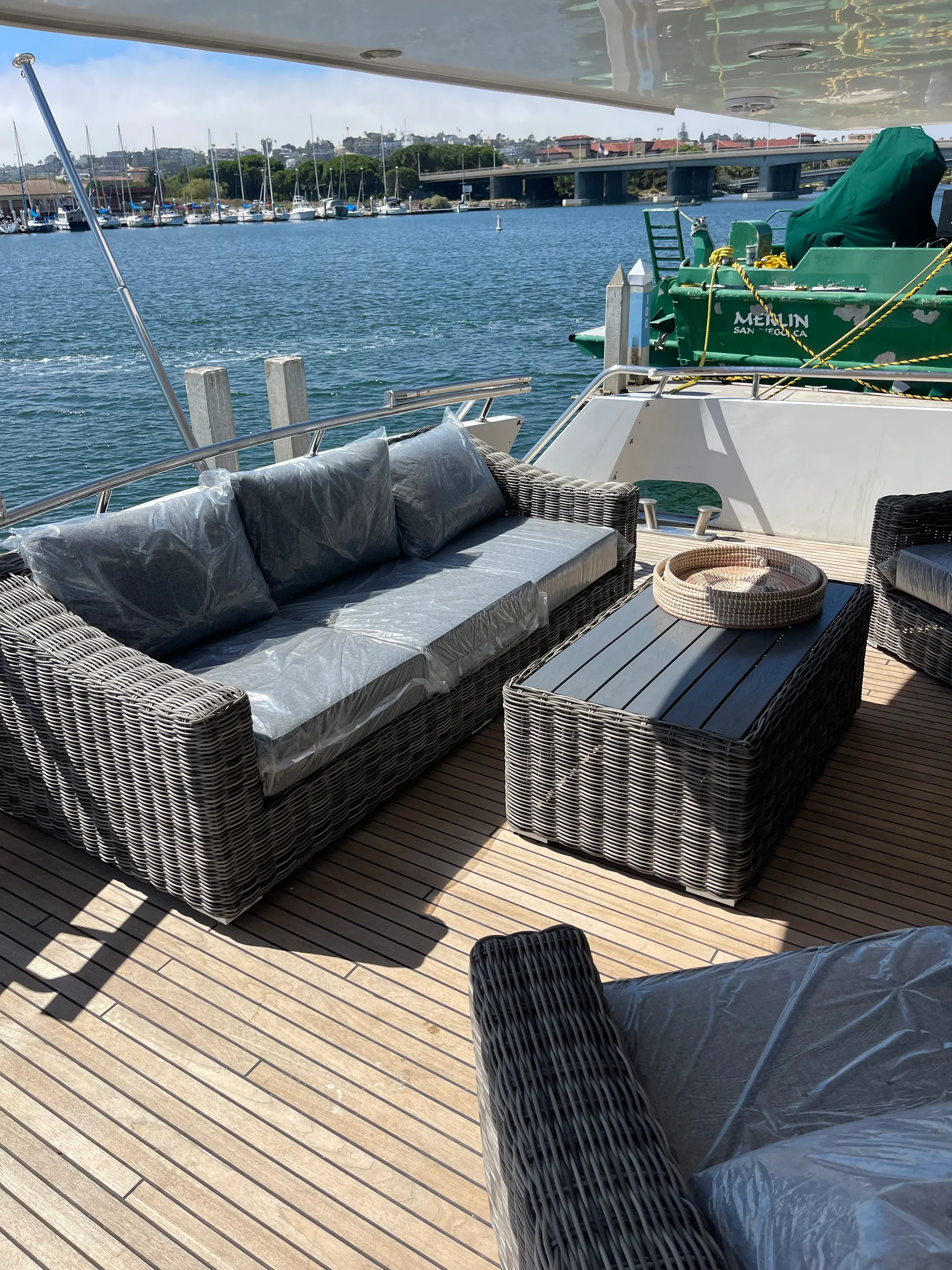 100 ft Moira beautiful cruiser yacht 