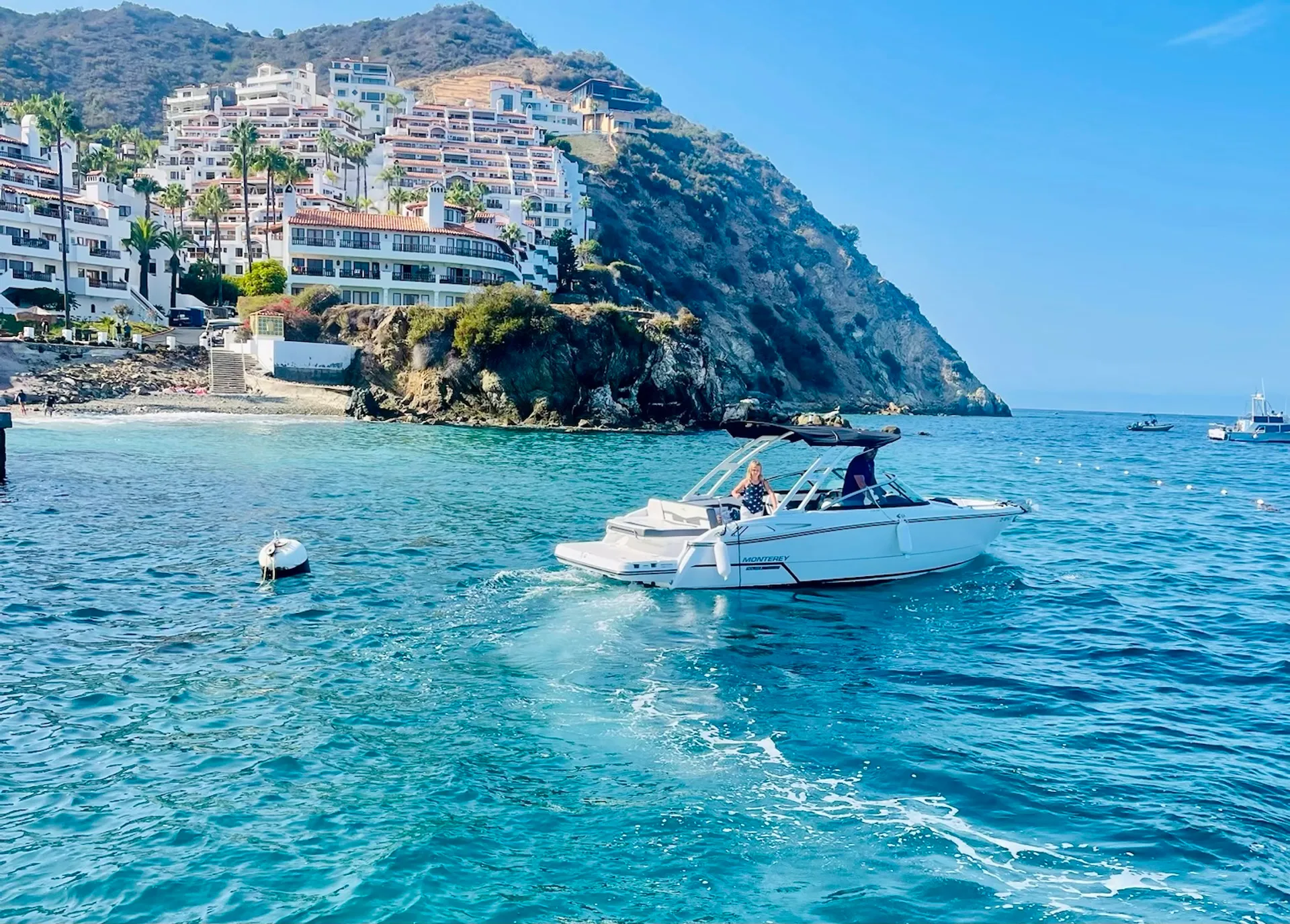 27' Luxurious Monterey 278 Super Sport - Bay and ocean fun! 12 People!