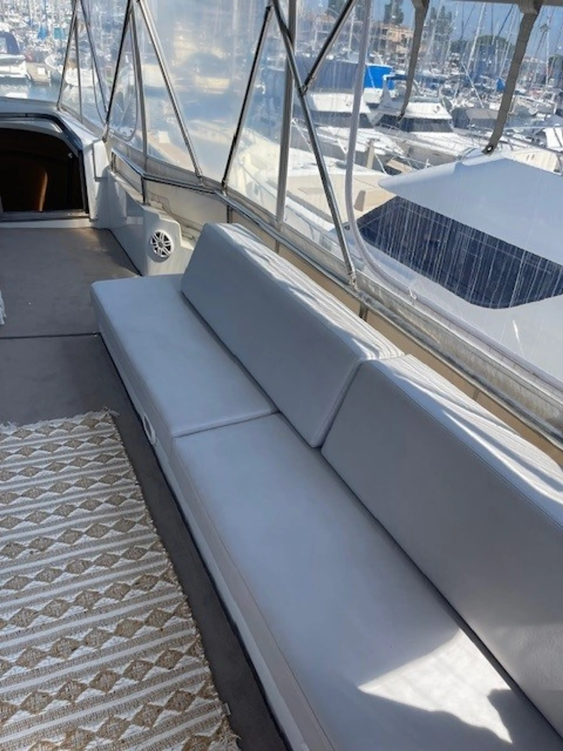 100 ft Moira beautiful cruiser yacht 