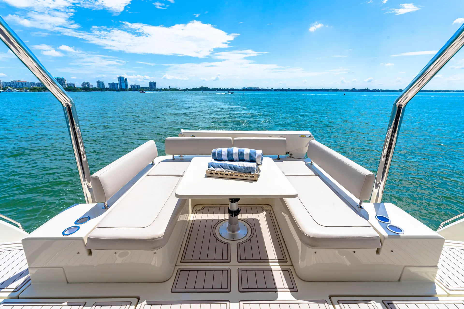 Memory Maker – Three-Level 50’ Yacht for Unforgettable Coastal Escapes