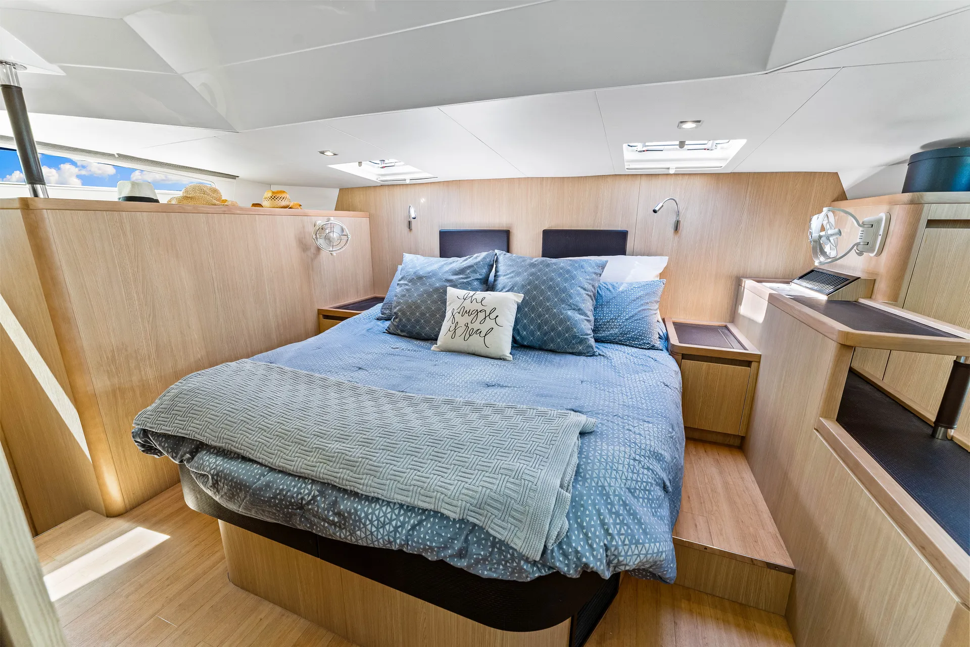 Memory Maker – Three-Level 50’ Yacht for Unforgettable Coastal Escapes