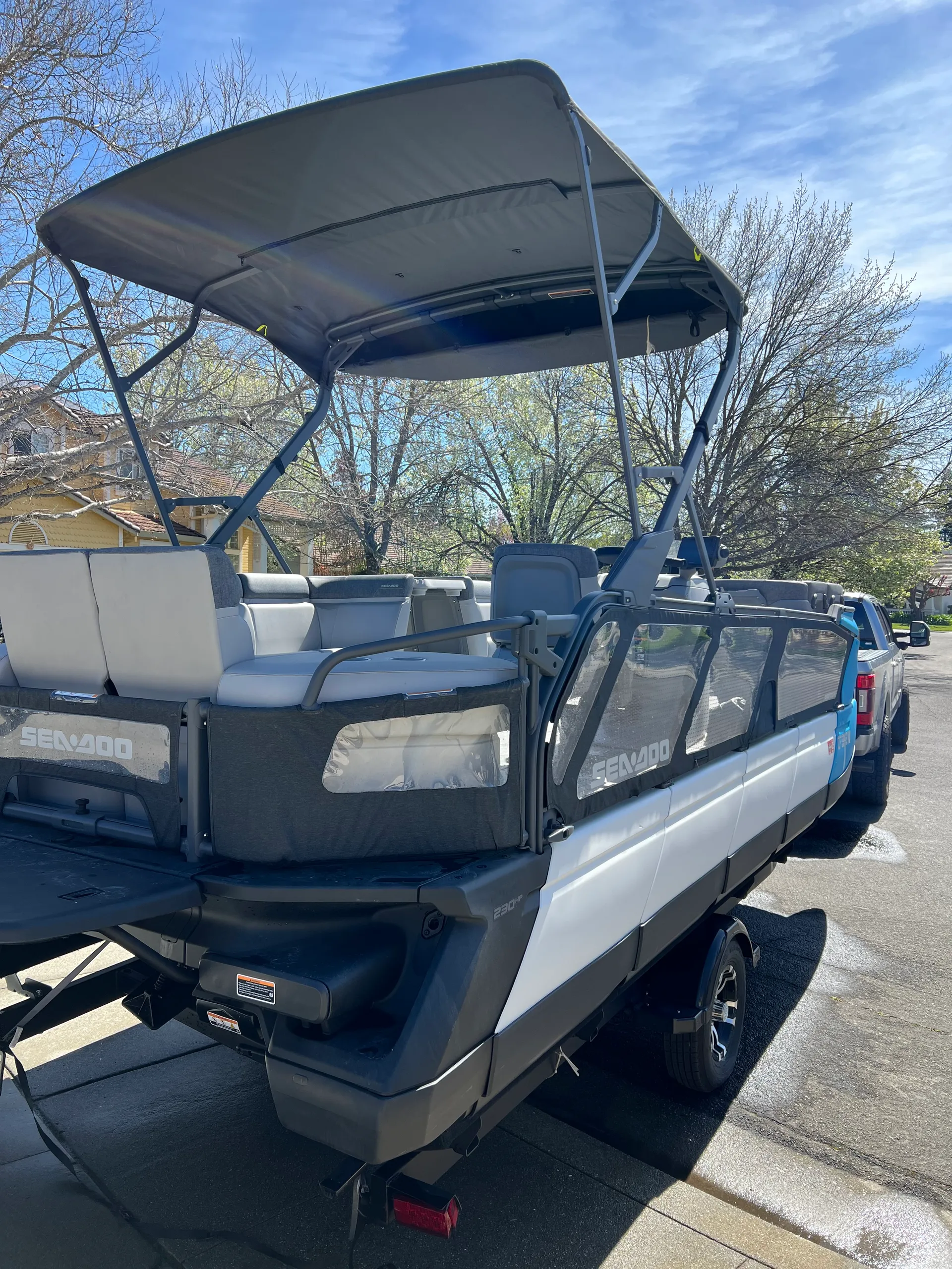 Sea Doo Switch Cruse 21/230 pontoon   Folsom only for now 