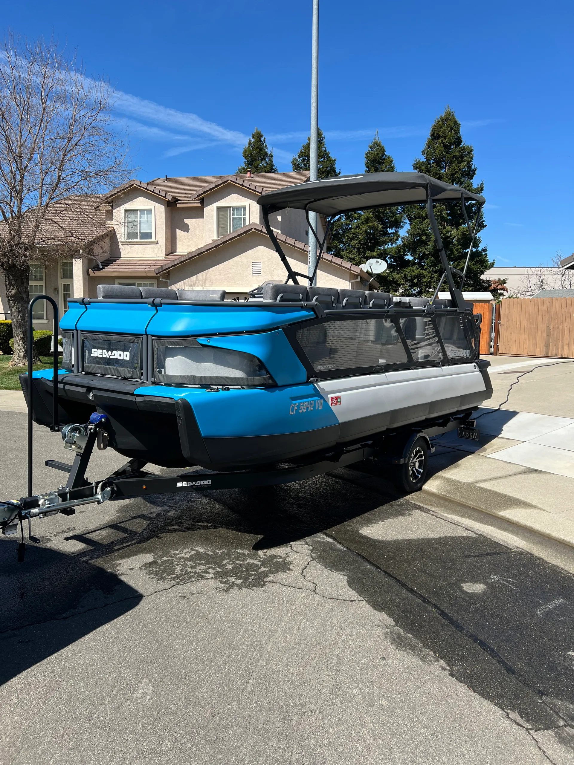 Sea Doo Switch Cruse 21/230 pontoon   Folsom only for now 