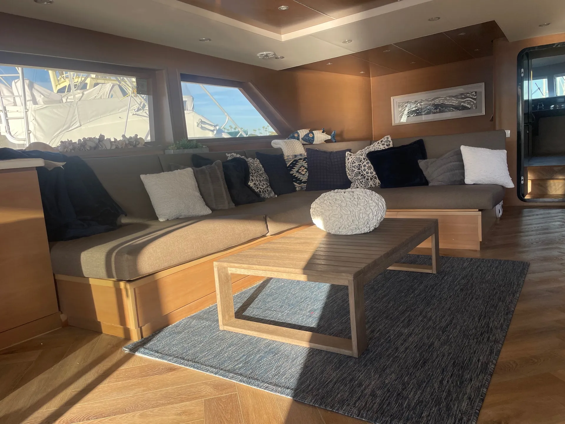 100 ft Moira beautiful cruiser yacht 