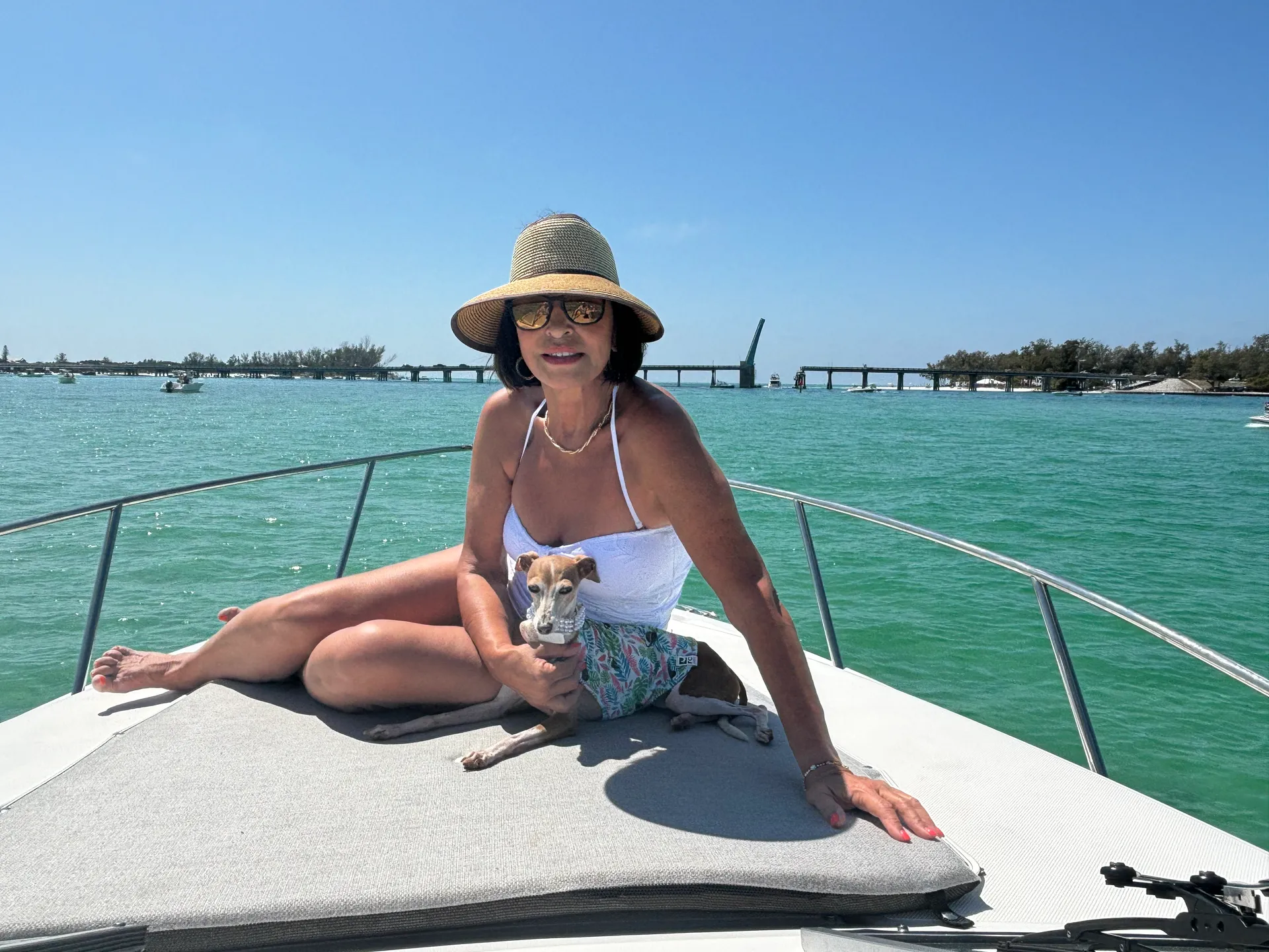 Brand new! Fully loaded-Awesome captain!