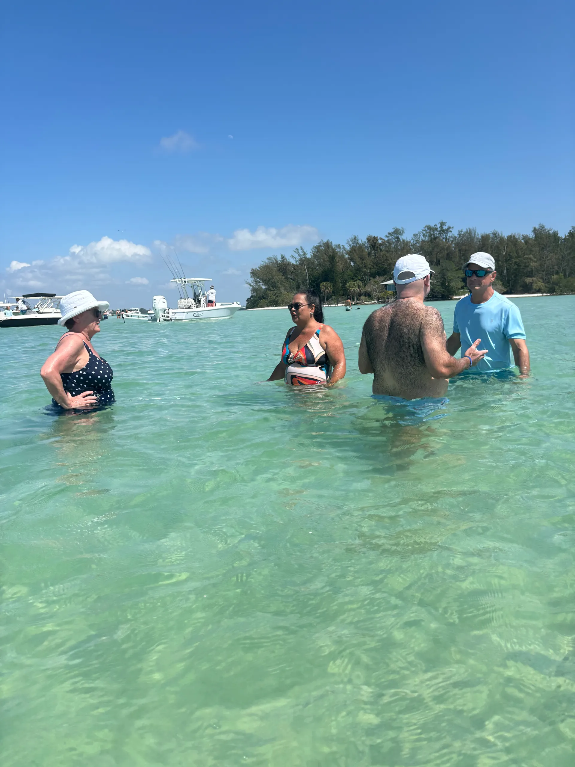 Brand new! Fully loaded-Awesome captain!