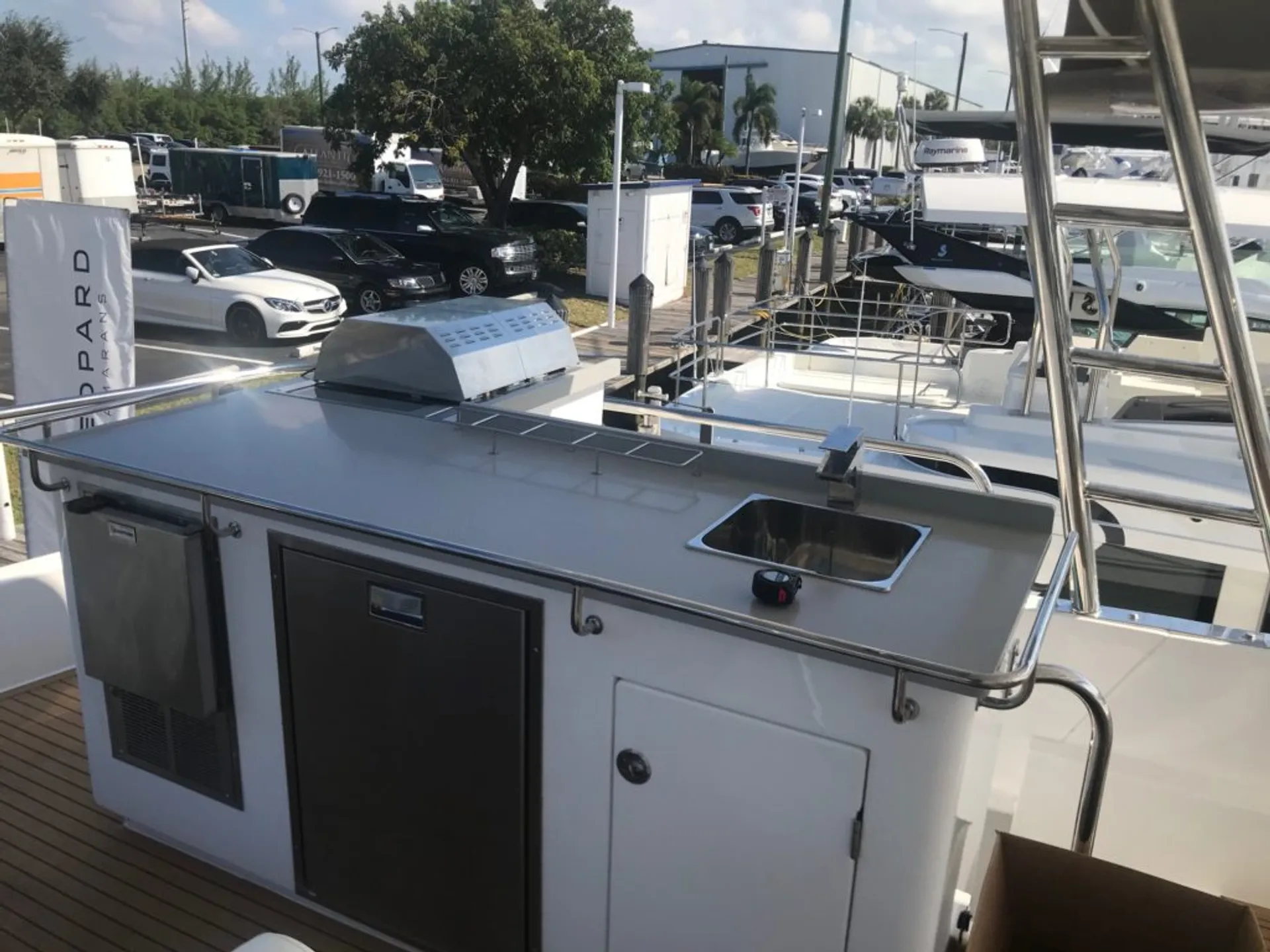 Catamaran Cruiser 58 leopard in Long Beach, CA — photo 9