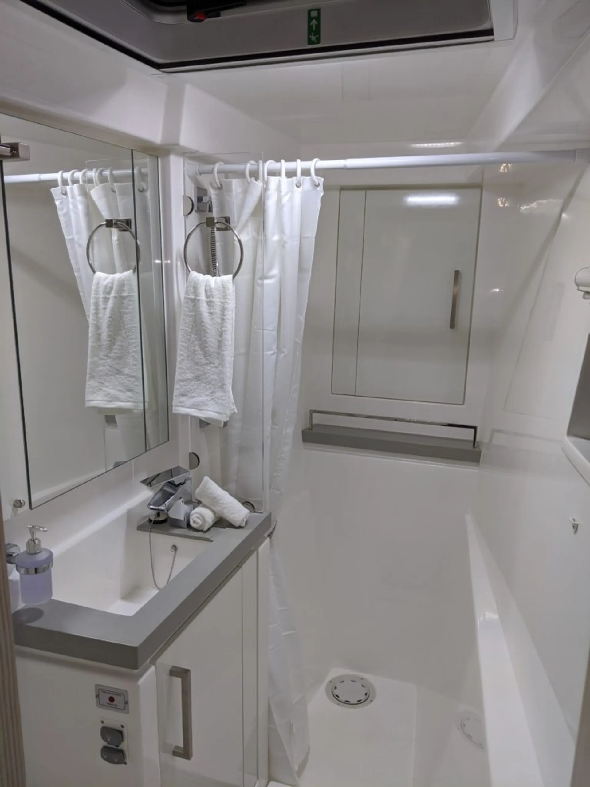 58 leopard super luxury catamaran new 
