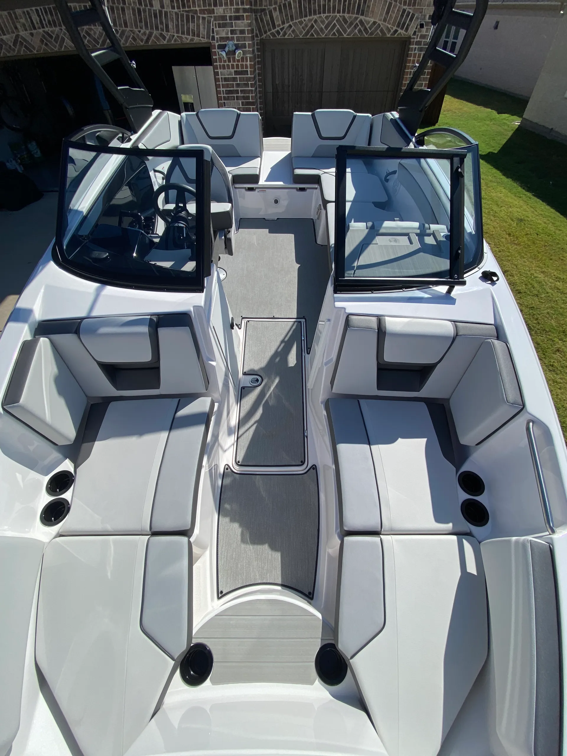 YAMAHA AR220 in Frisco, TX — photo 2