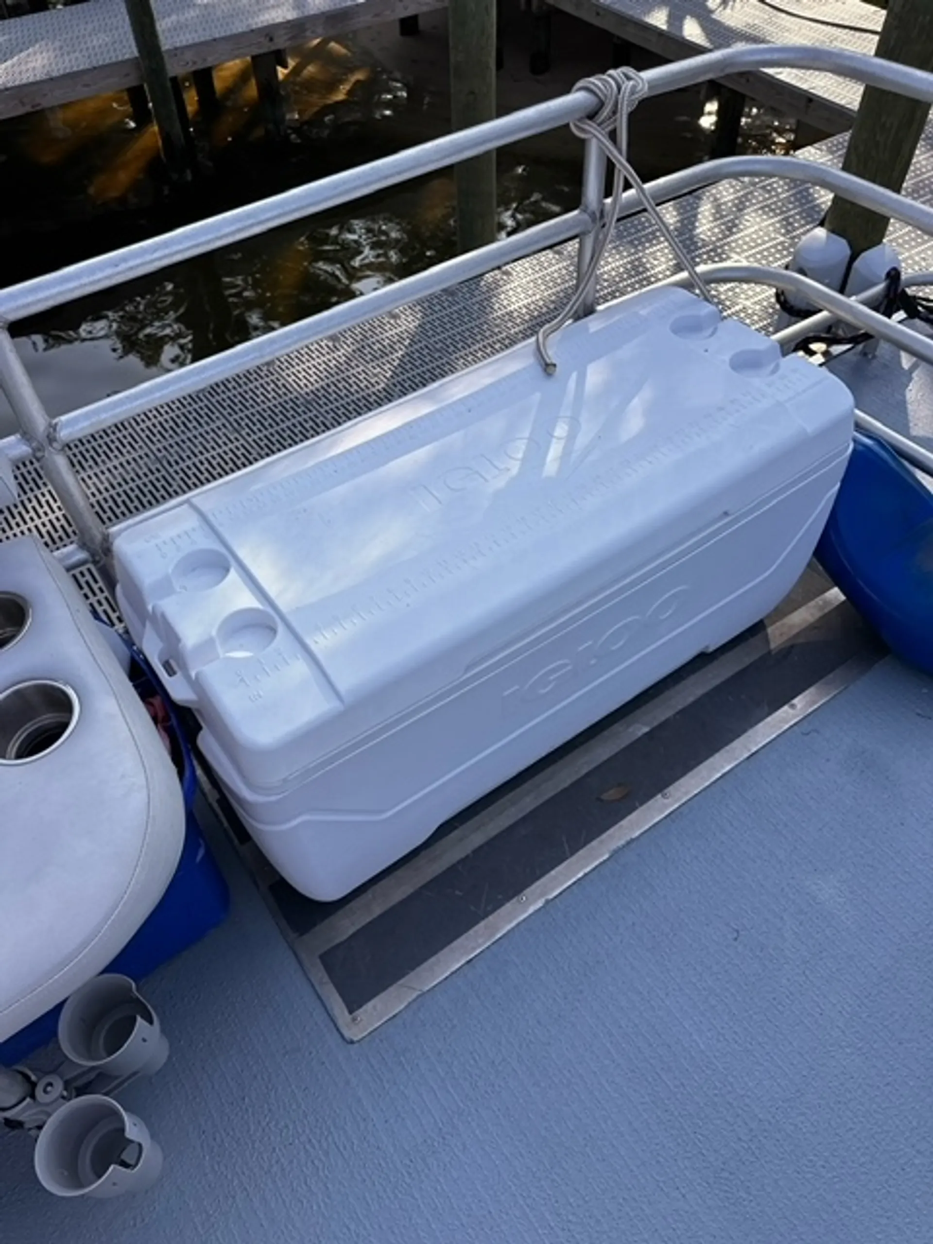 30’ X 10’ Double Decker Tritoon! Crab Island/Destin