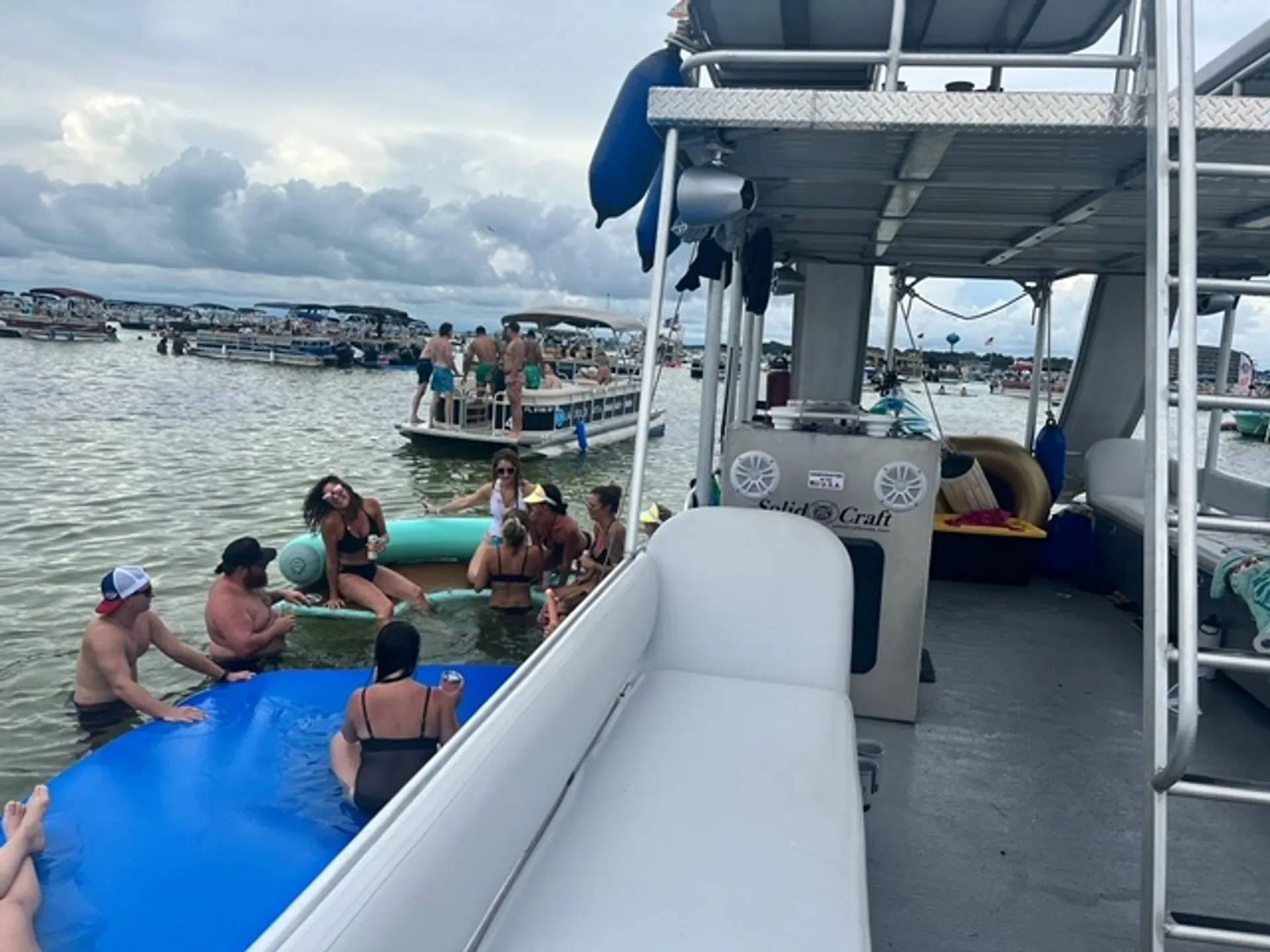 30’ X 10’ Double Decker Tritoon! Crab Island/Destin