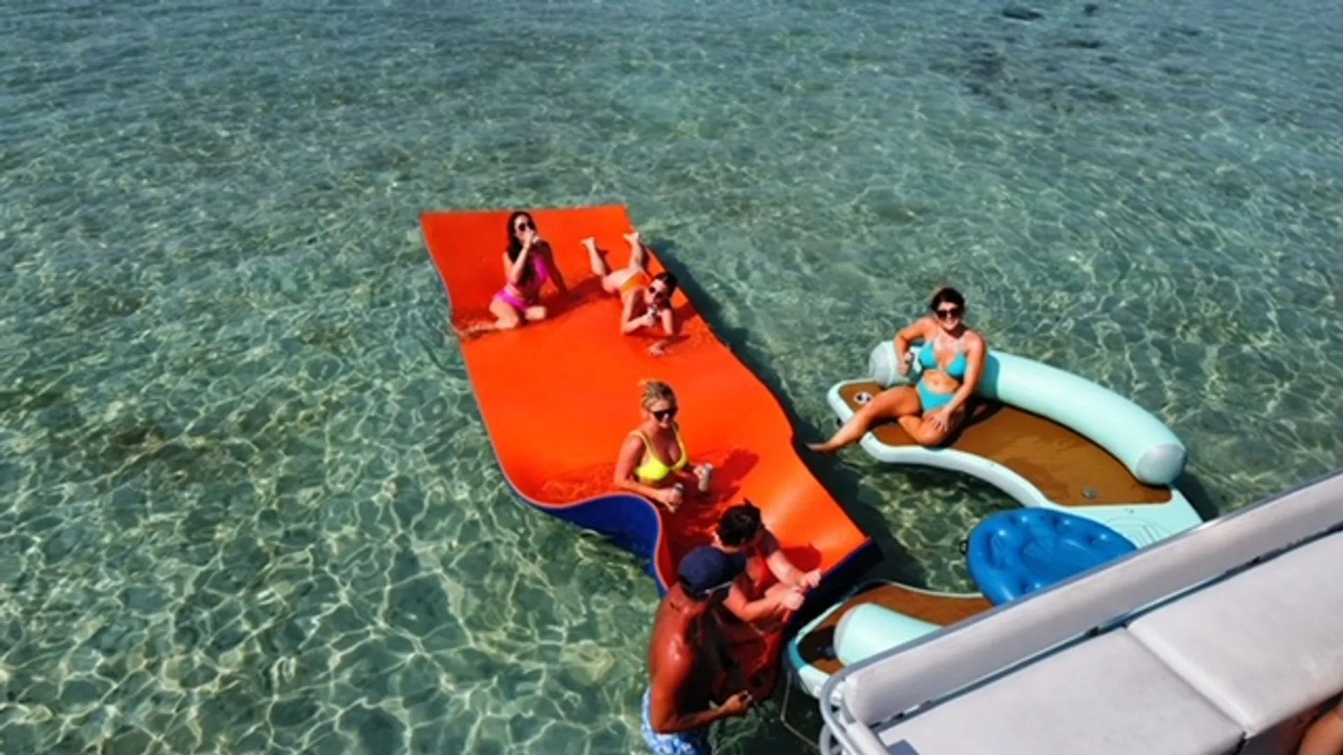 30’ X 10’ Double Decker Tritoon! Crab Island/Destin