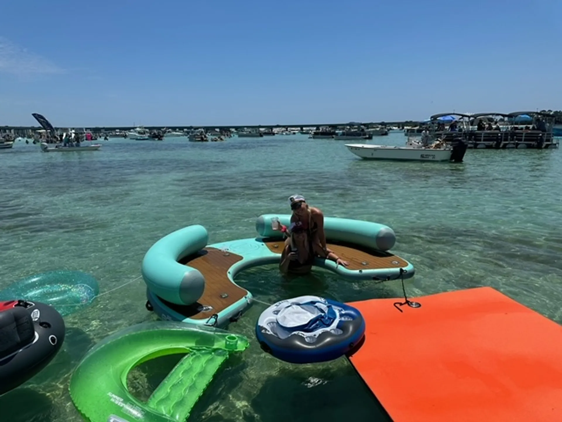 30’ X 10’ Double Decker Tritoon! Crab Island/Destin