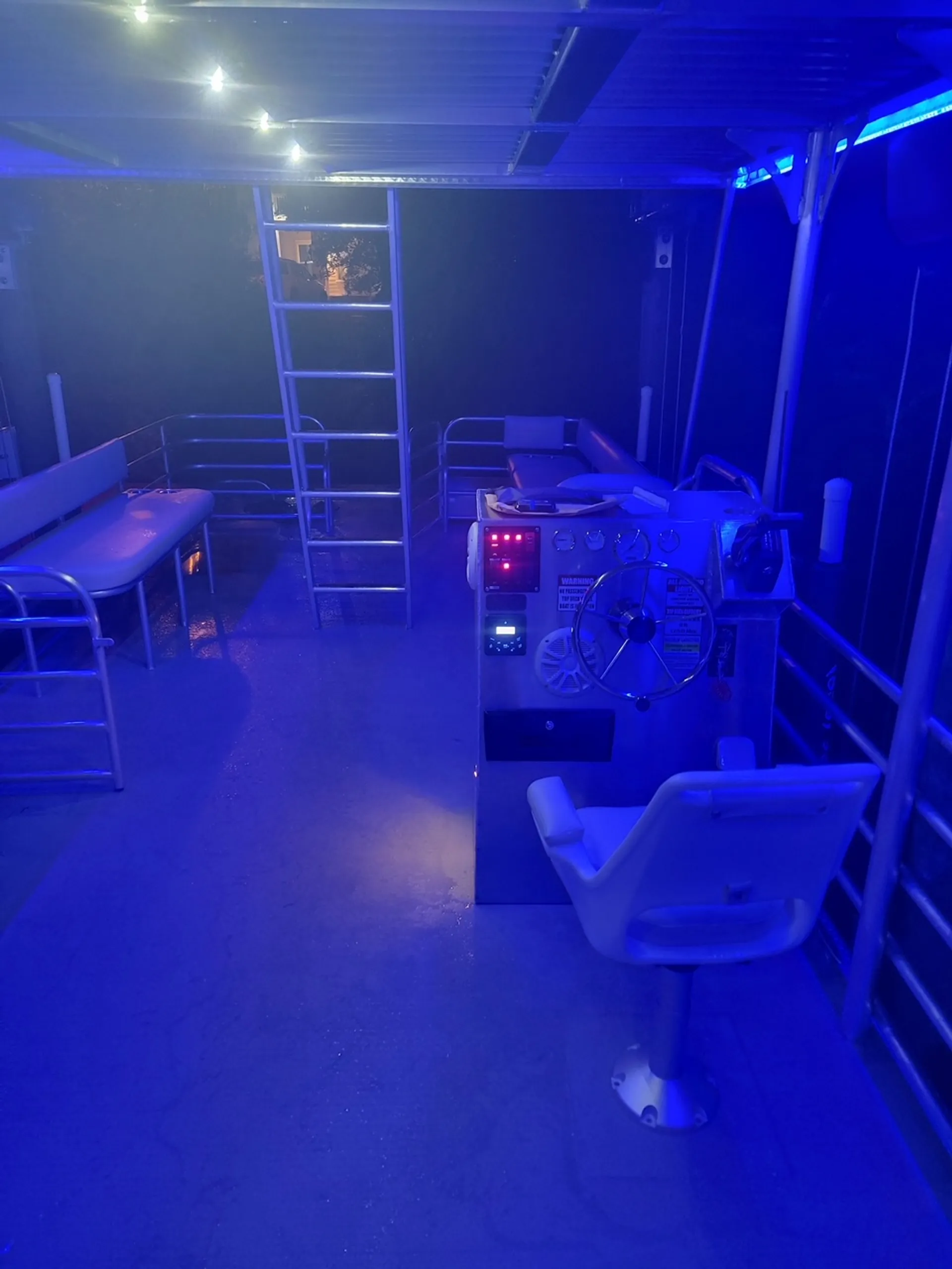 30’ X 10’ Double Decker Tritoon! Crab Island/Destin