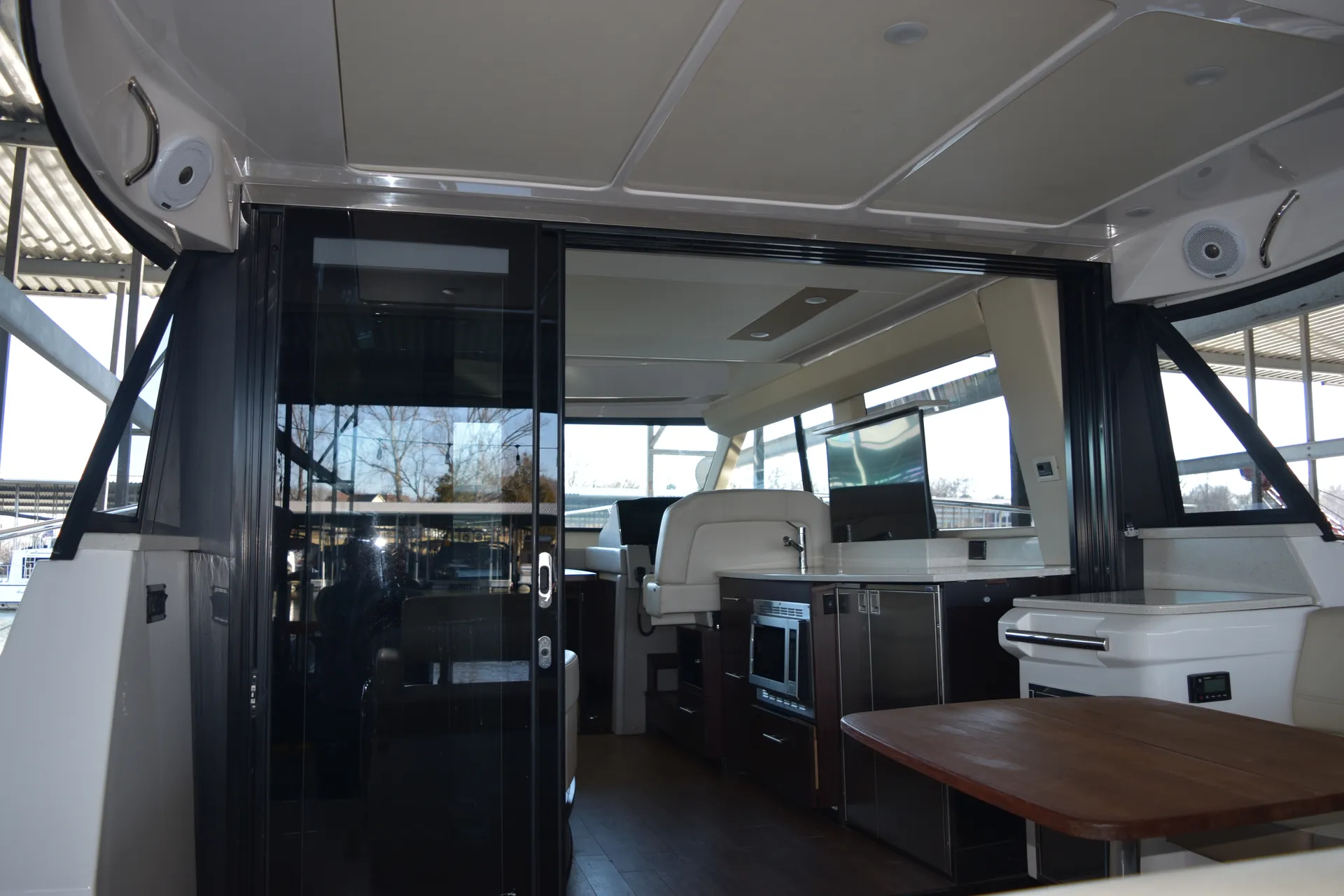 2019 Regal 42 Grande Coupe Luxury Yacht