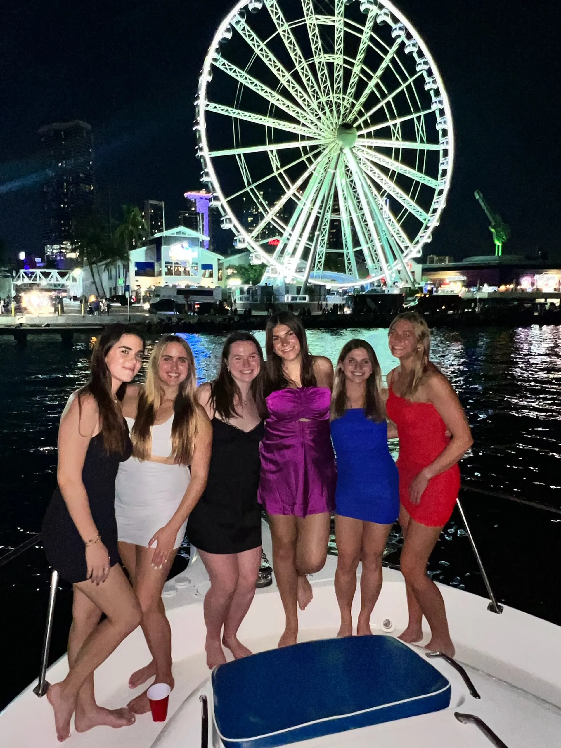 SEA RAY 45' PRIVATE YACHT! GET 1HR FREE Monday-Thursday!