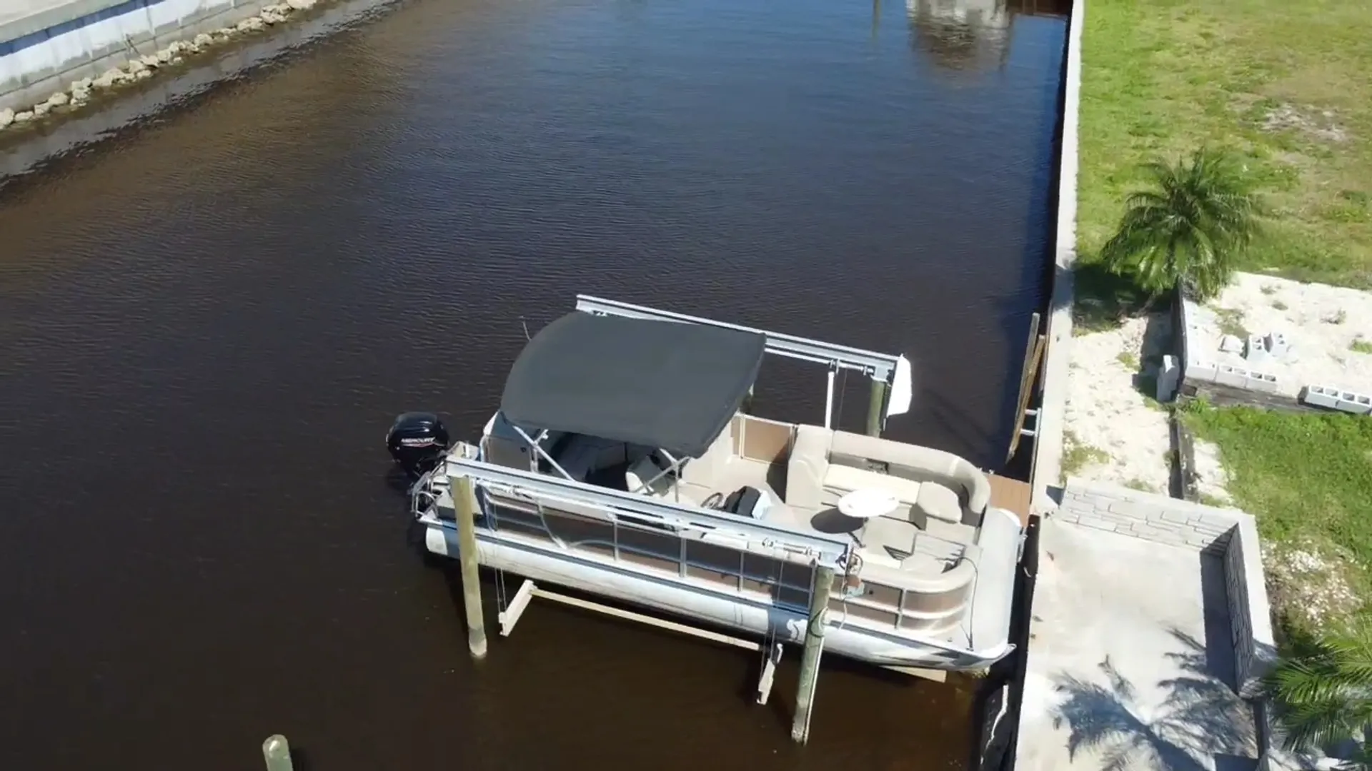 ENCORE BENTLEY BENTLEY ENCORE 240 CRUISE in Cape Coral, FL — photo 6