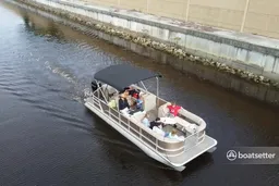🚤🌞 24' Bentley Pontoon Rental - Explore Cape Coral's Waterways