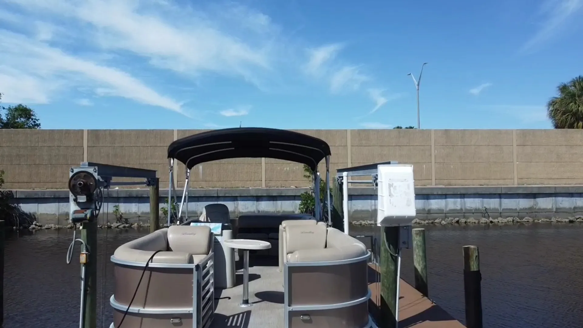 ENCORE BENTLEY BENTLEY ENCORE 240 CRUISE in Cape Coral, FL — photo 8