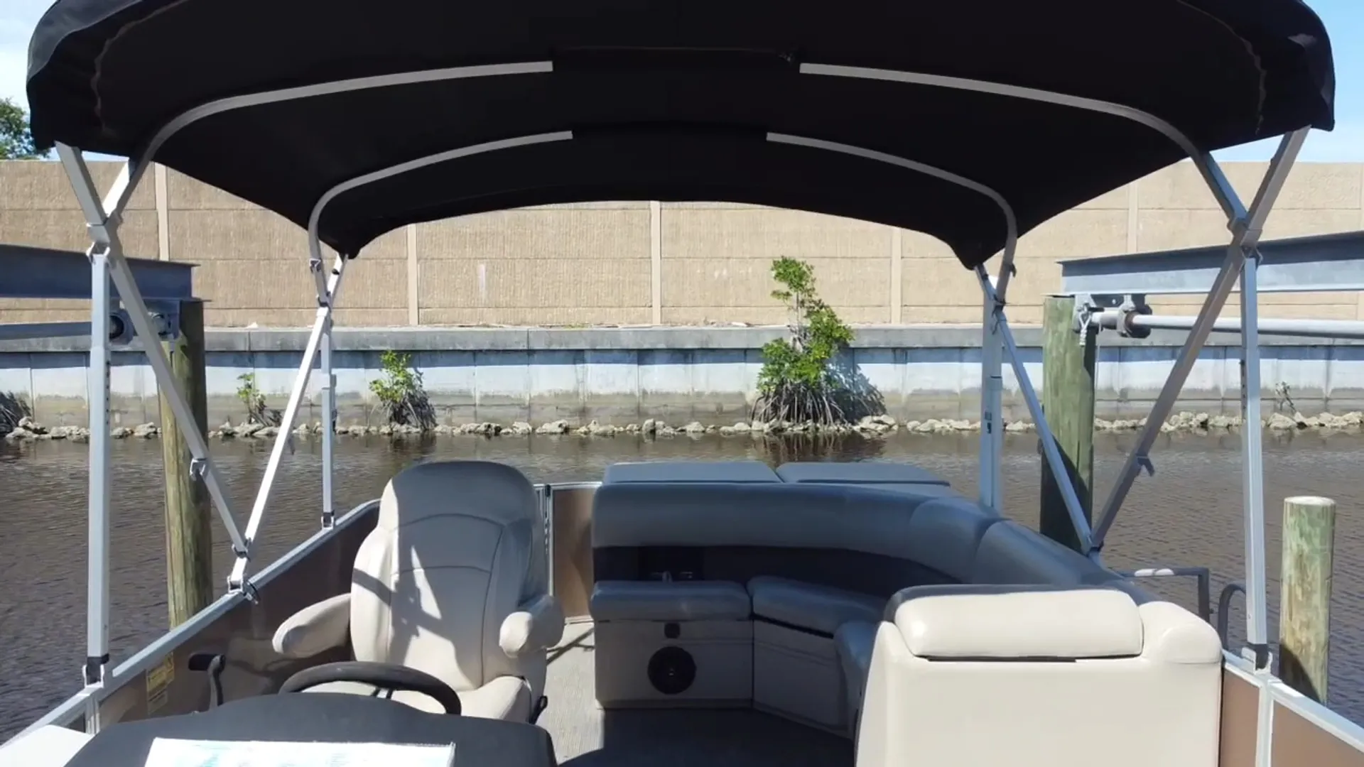 ENCORE BENTLEY BENTLEY ENCORE 240 CRUISE in Cape Coral, FL — photo 9