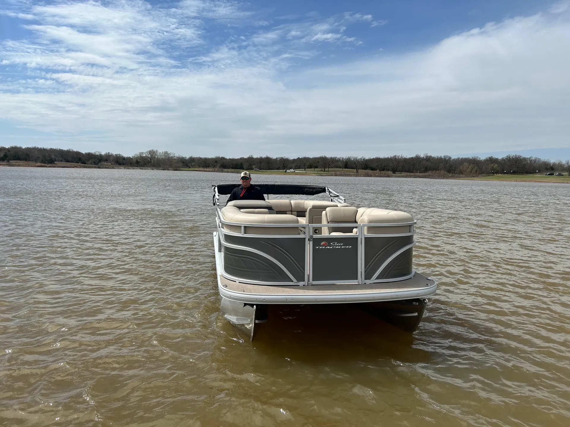 Lou’s Toons LLC. 2024 Sun Tracker.