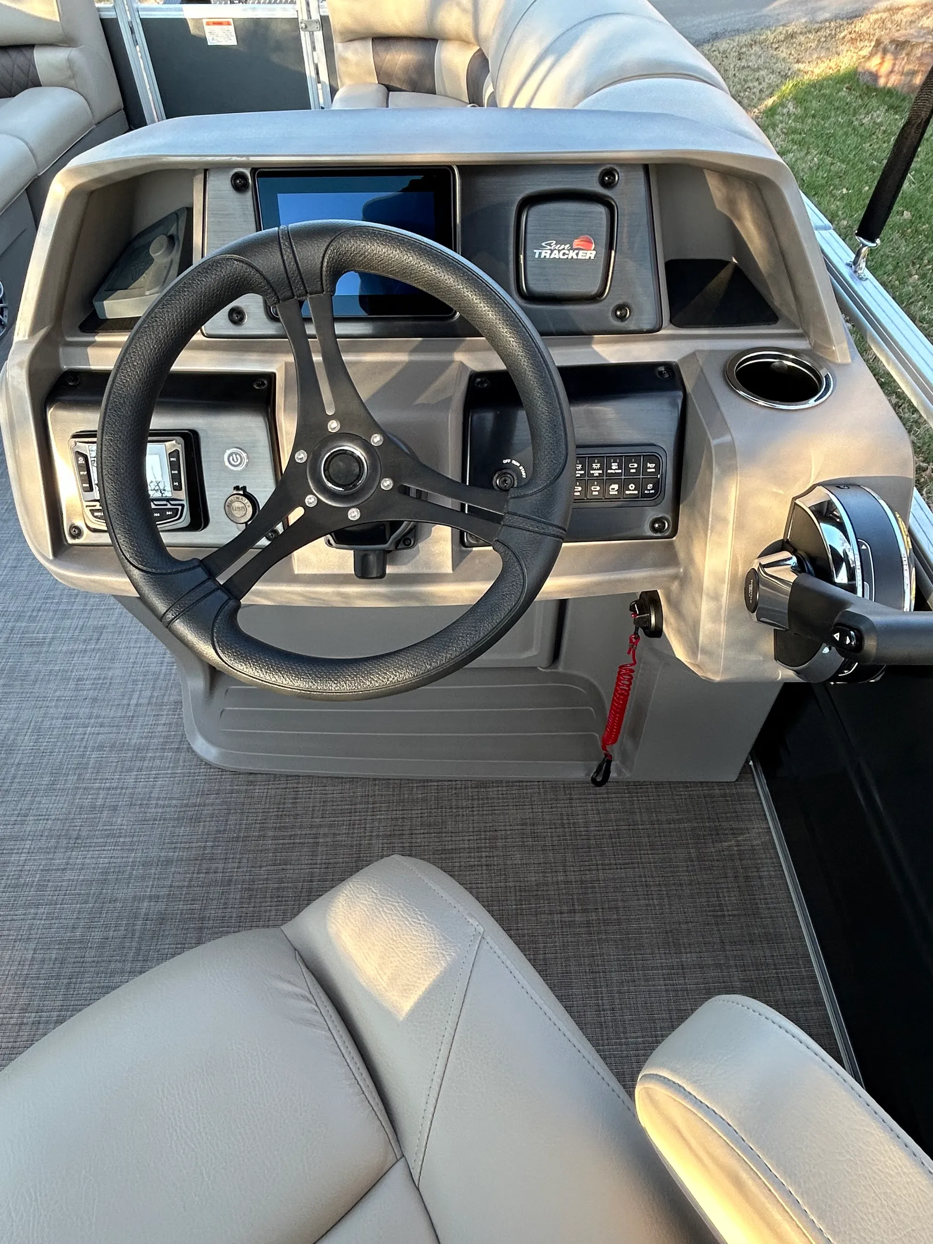 Lou’s Toons LLC. 2024 Sun Tracker.