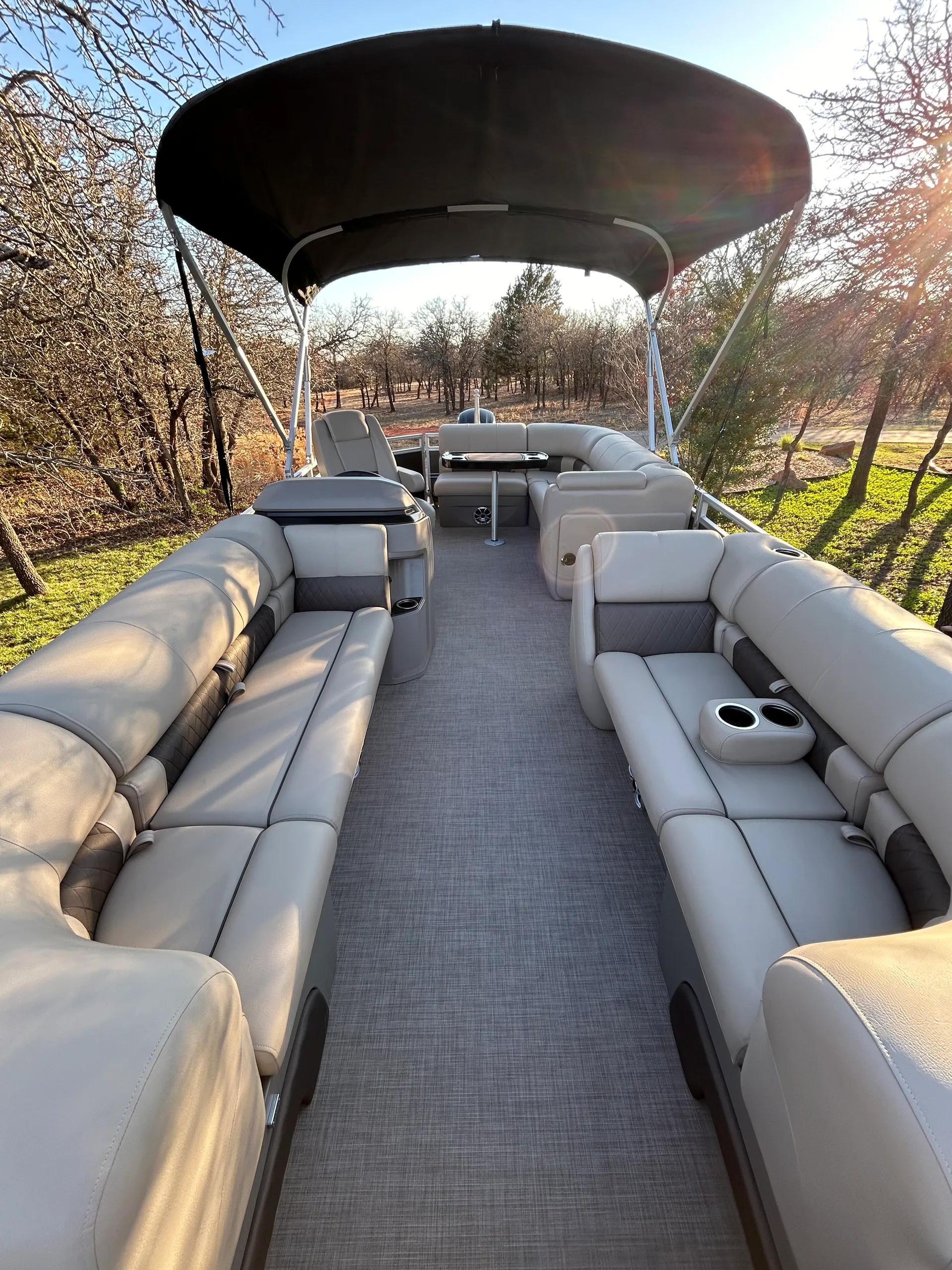 Lou’s Toons LLC. 2024 Sun Tracker.