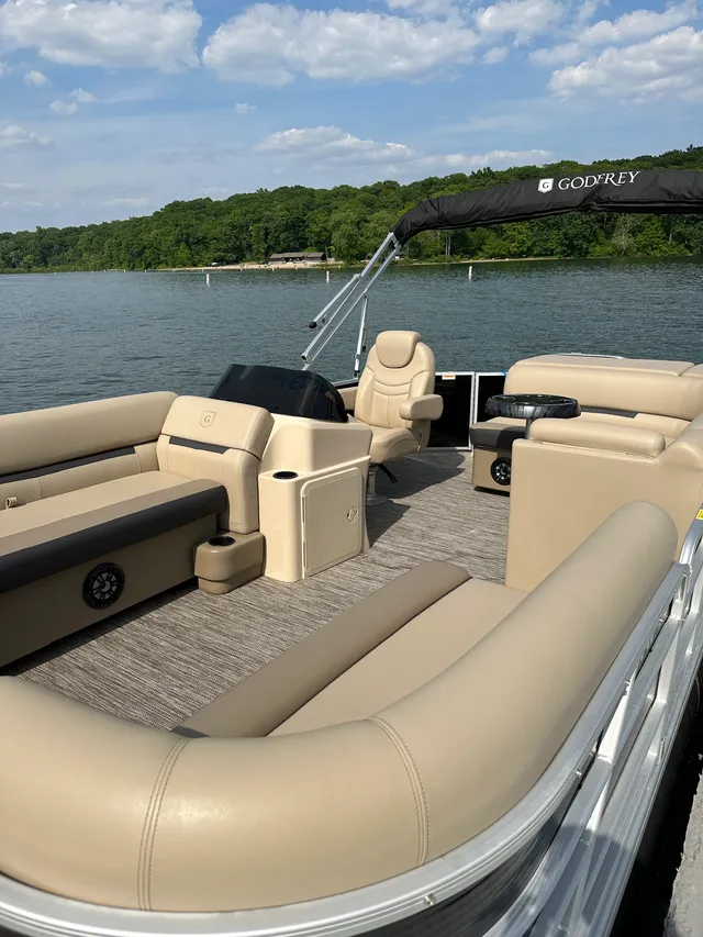 Rent a GODFREY MARINE pontoon in Hamilton, IN near me