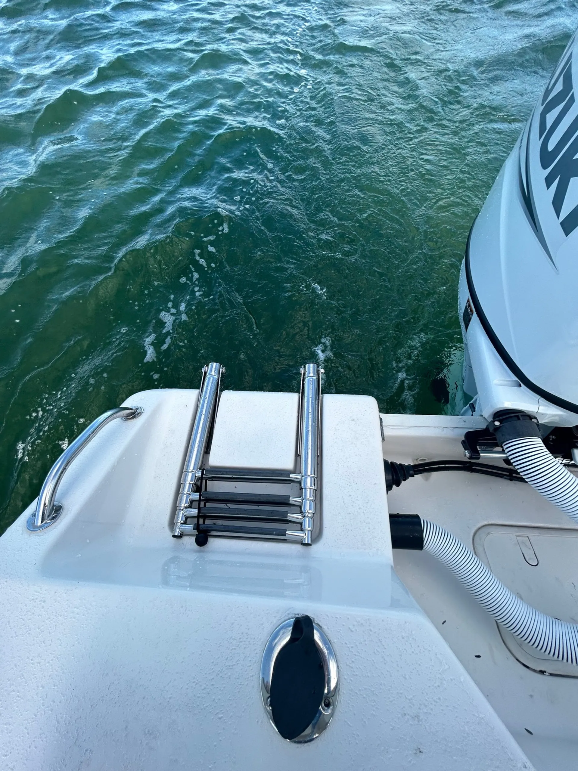 22ft Sea Chaser 22 HFC - Fish, Snorkel, Cruise