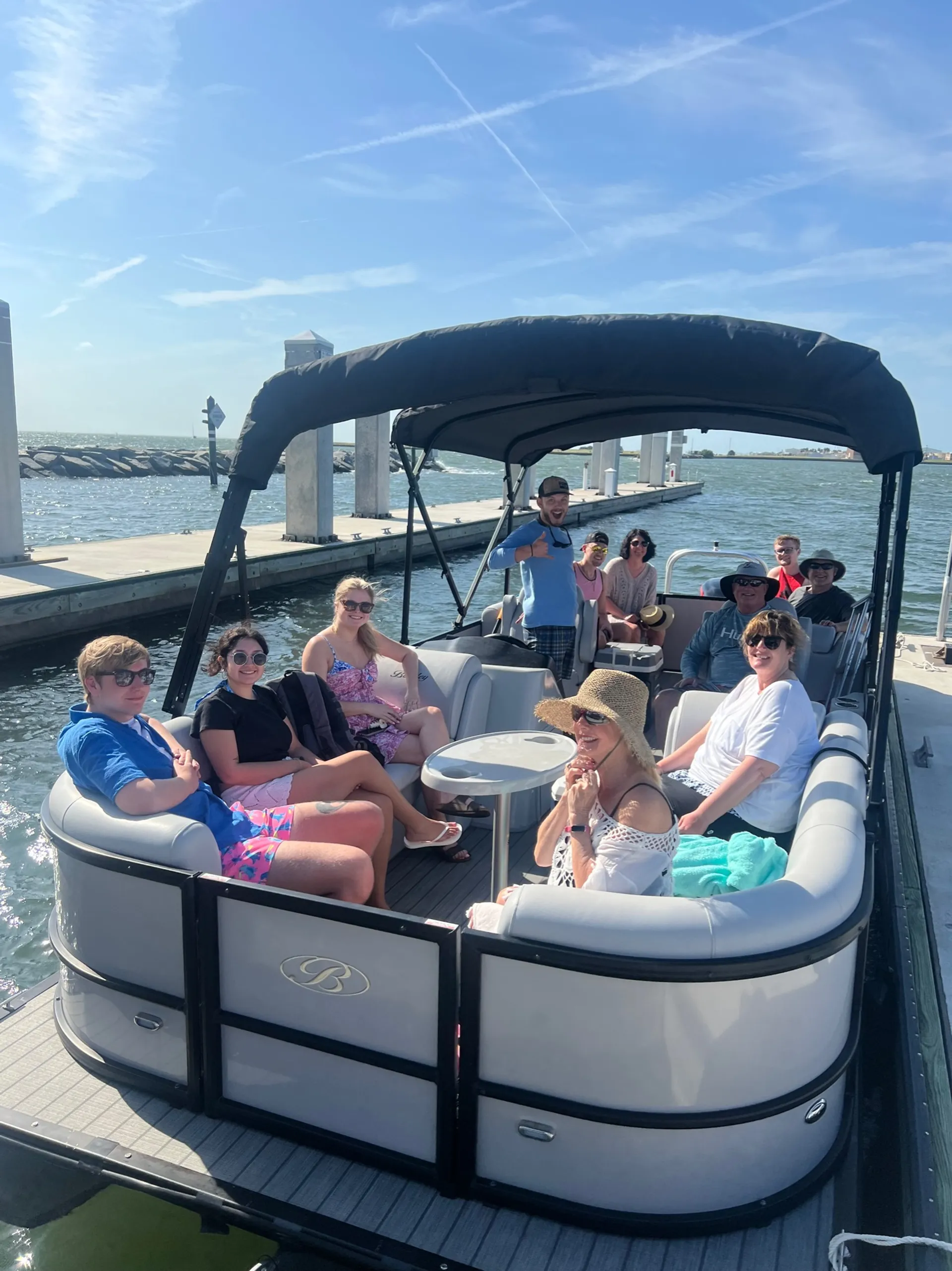 Bentley Legacy Navigator 24 Feet 250hp