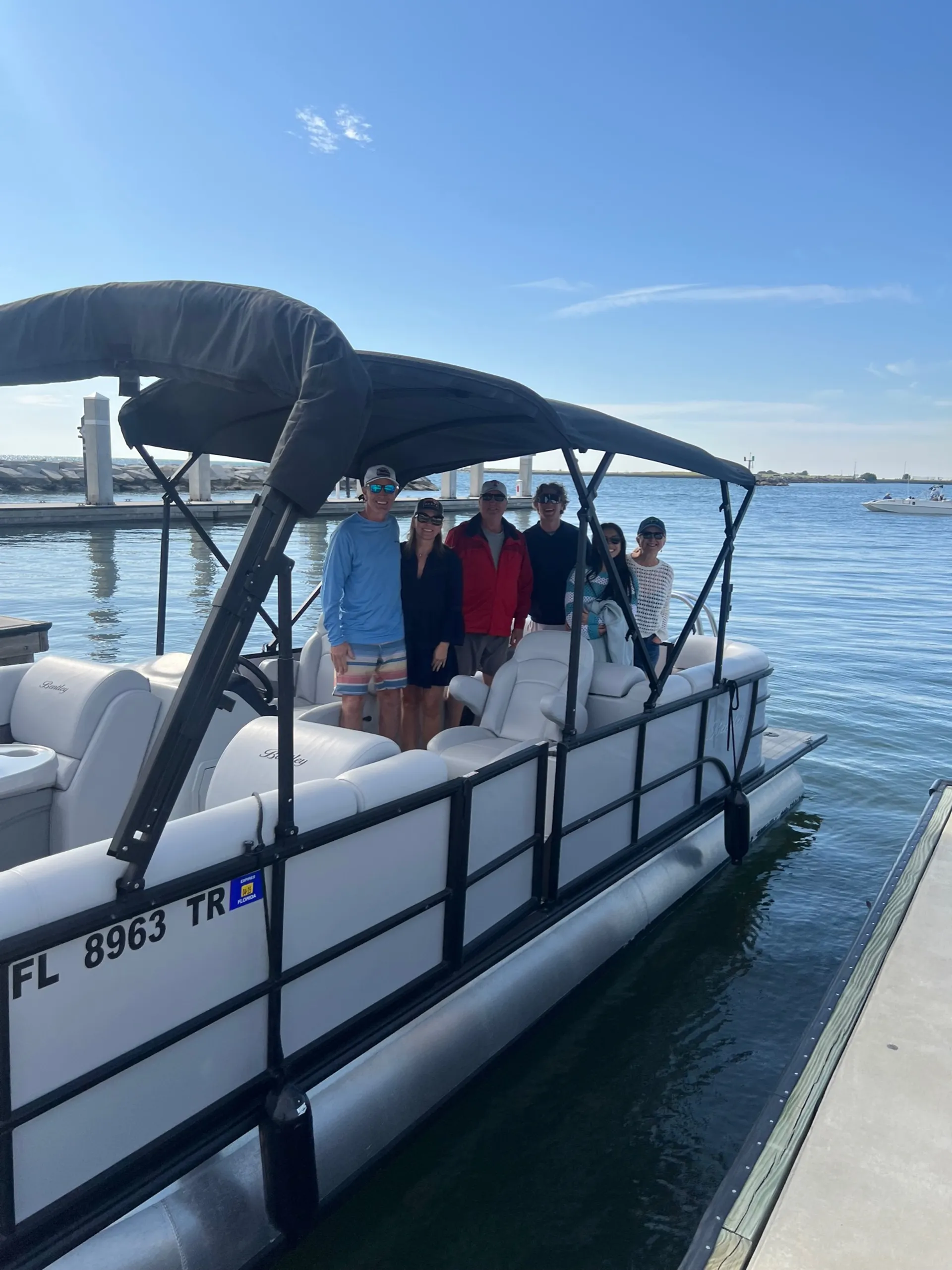 Bentley Legacy Navigator 24 Feet 250hp