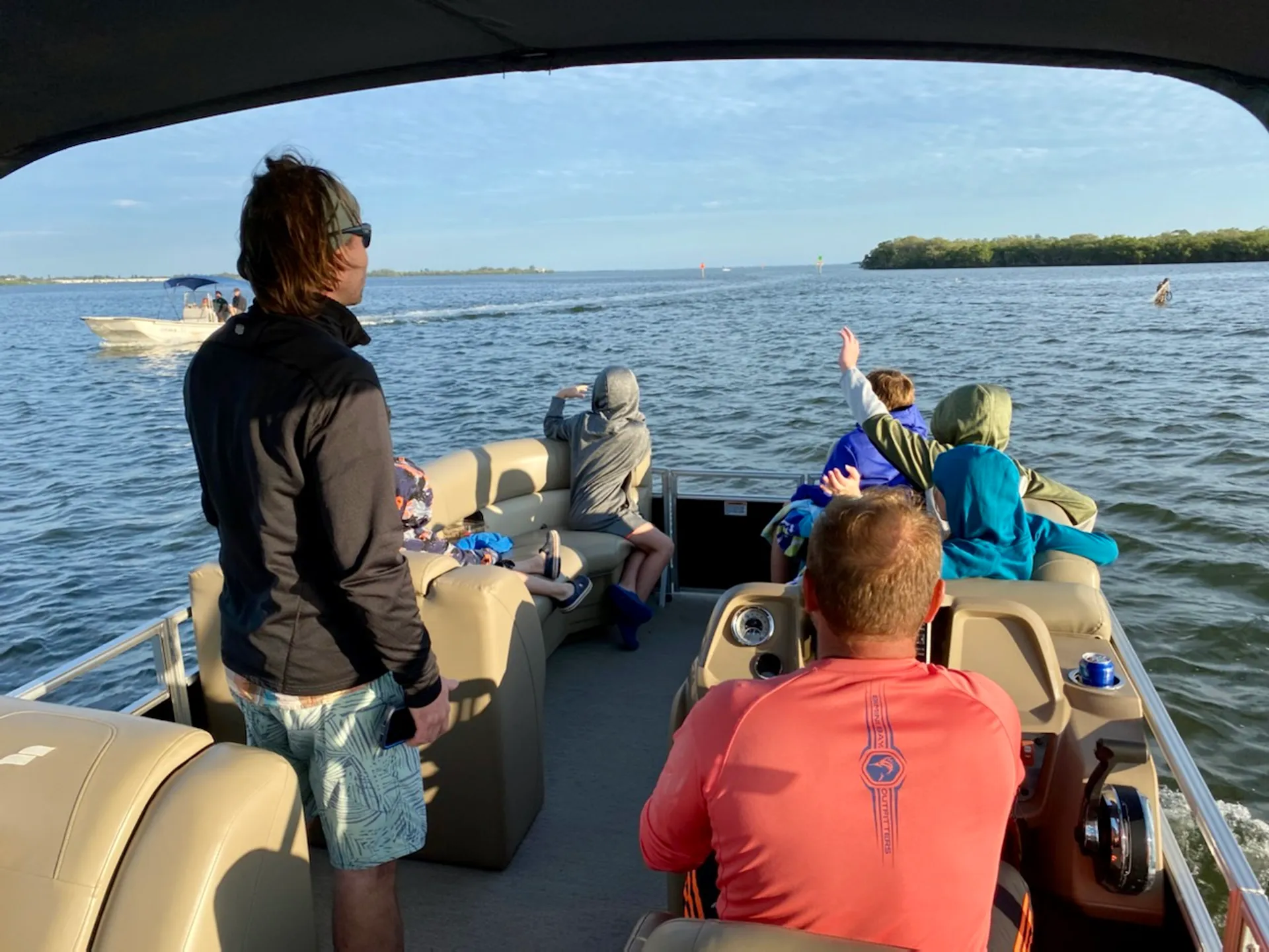 Super Comfy 22’ Pontoon In Bradenton / fuel Included!