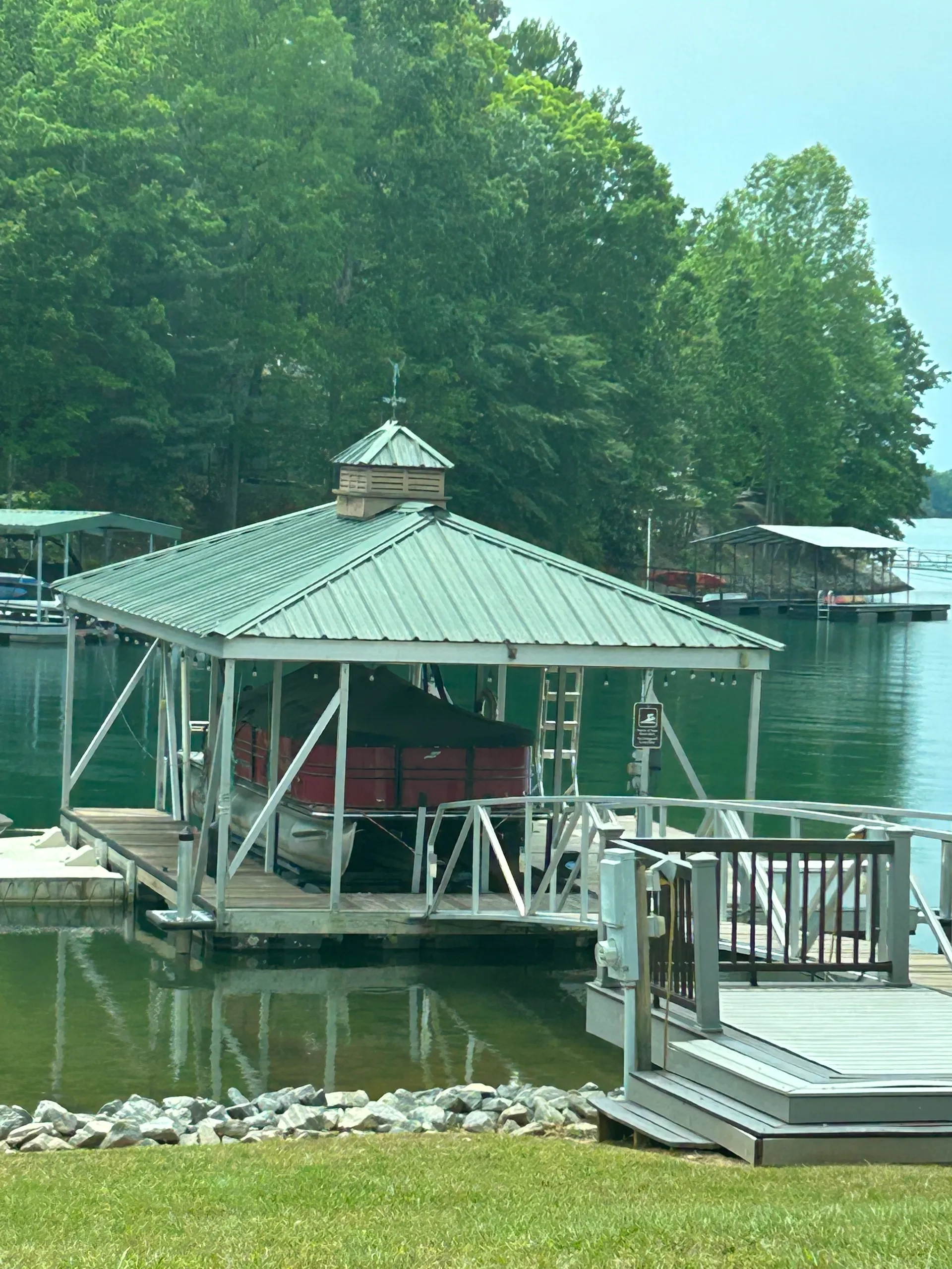 Godfrey Marine 235C in Six Mile, SC — photo 8