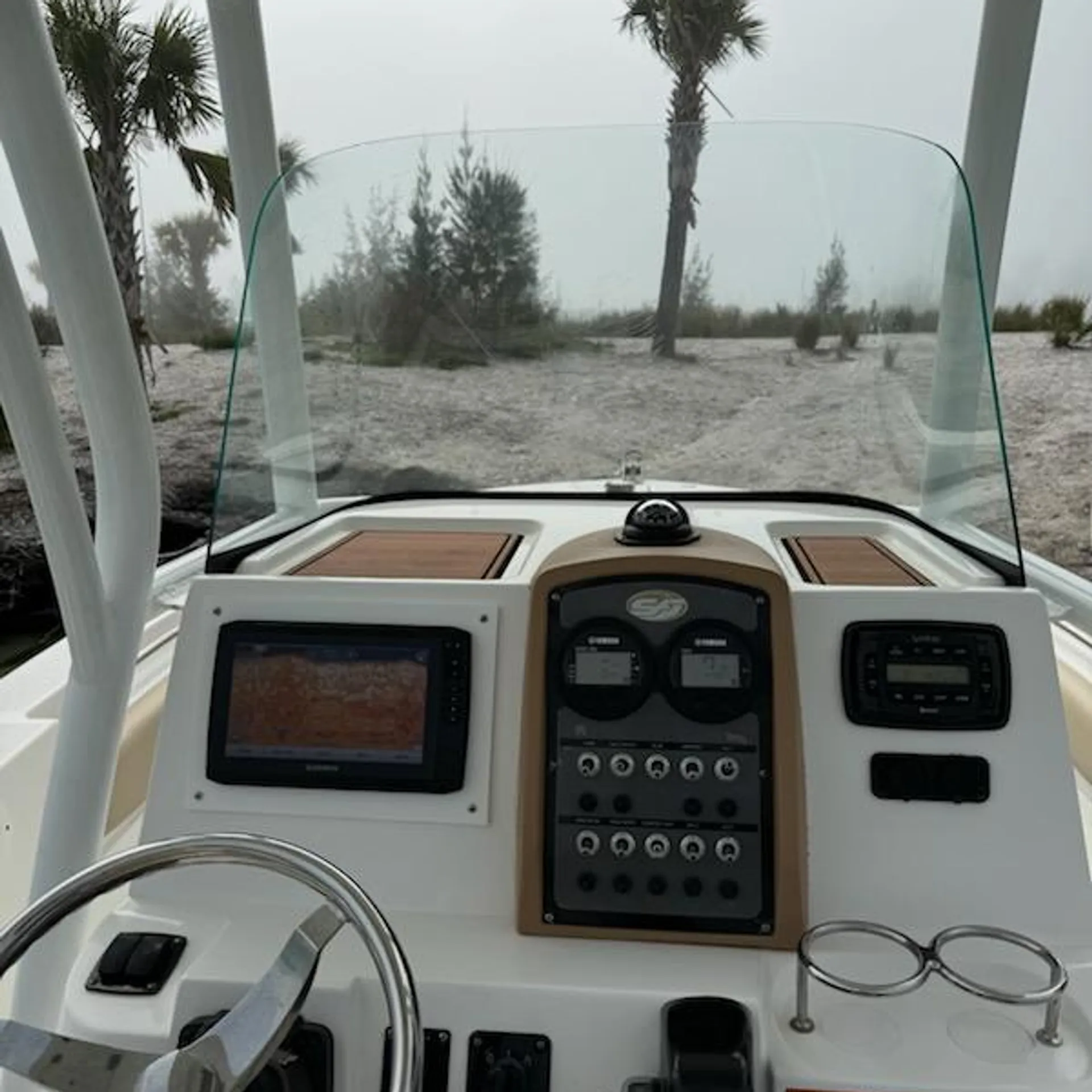 2016 Sea Fox 22' Commander Center Console