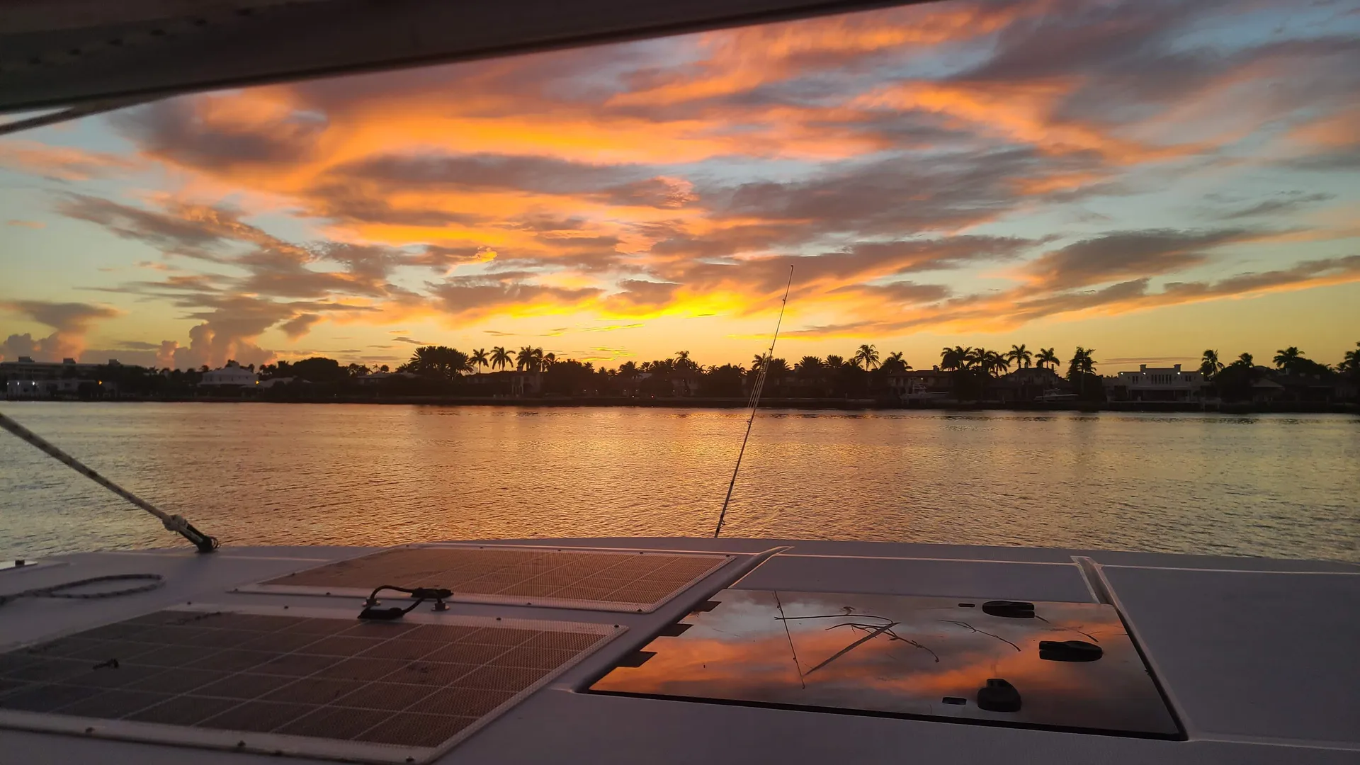 Luxurious Leopard 40 Catamaran with Water Toys/Paddle Boards Included