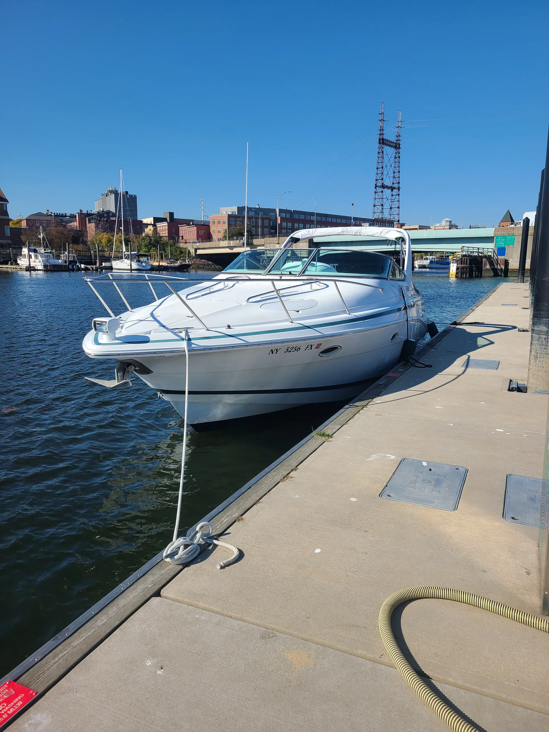 Luxury Cruising - Lets go boating in Norwalk, Rowayton, Westport!