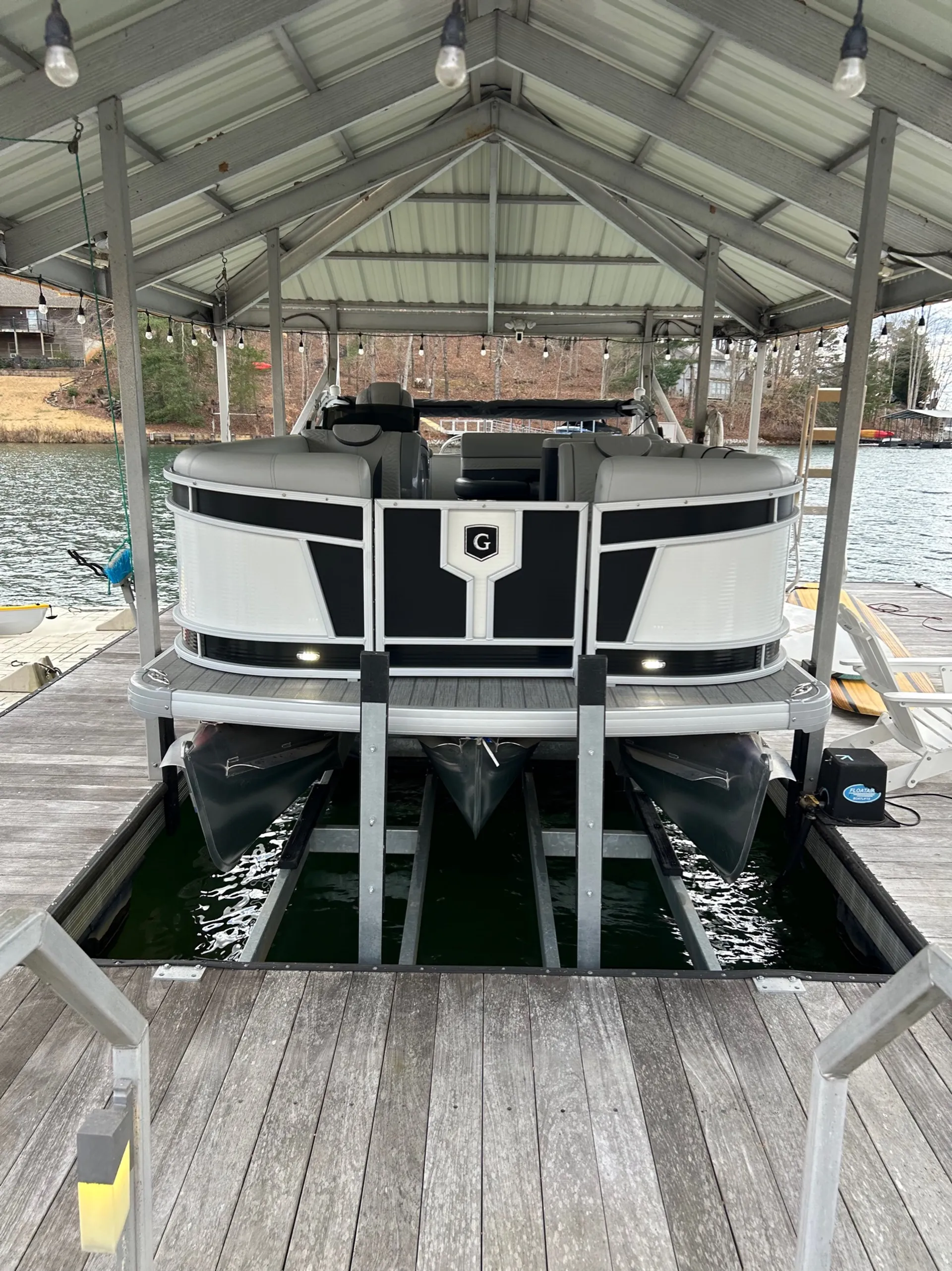 Godfrey Marine 235C in Six Mile, SC — photo 9