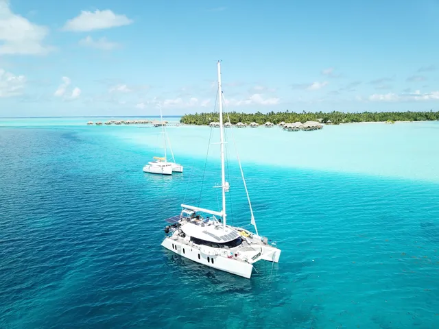 Rent a Isara catamaran in Honolulu, HI near me
