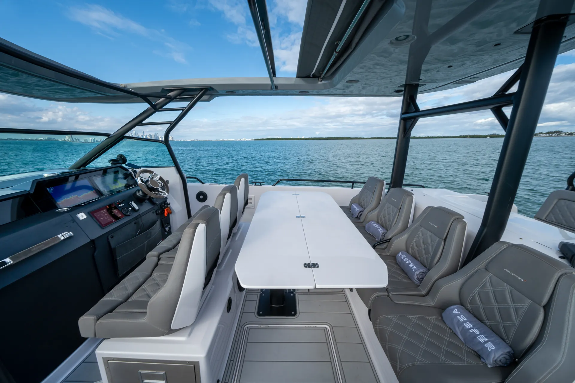 AXOPAR 37 Brabus – The Perfect Luxury Day Boat for Miami