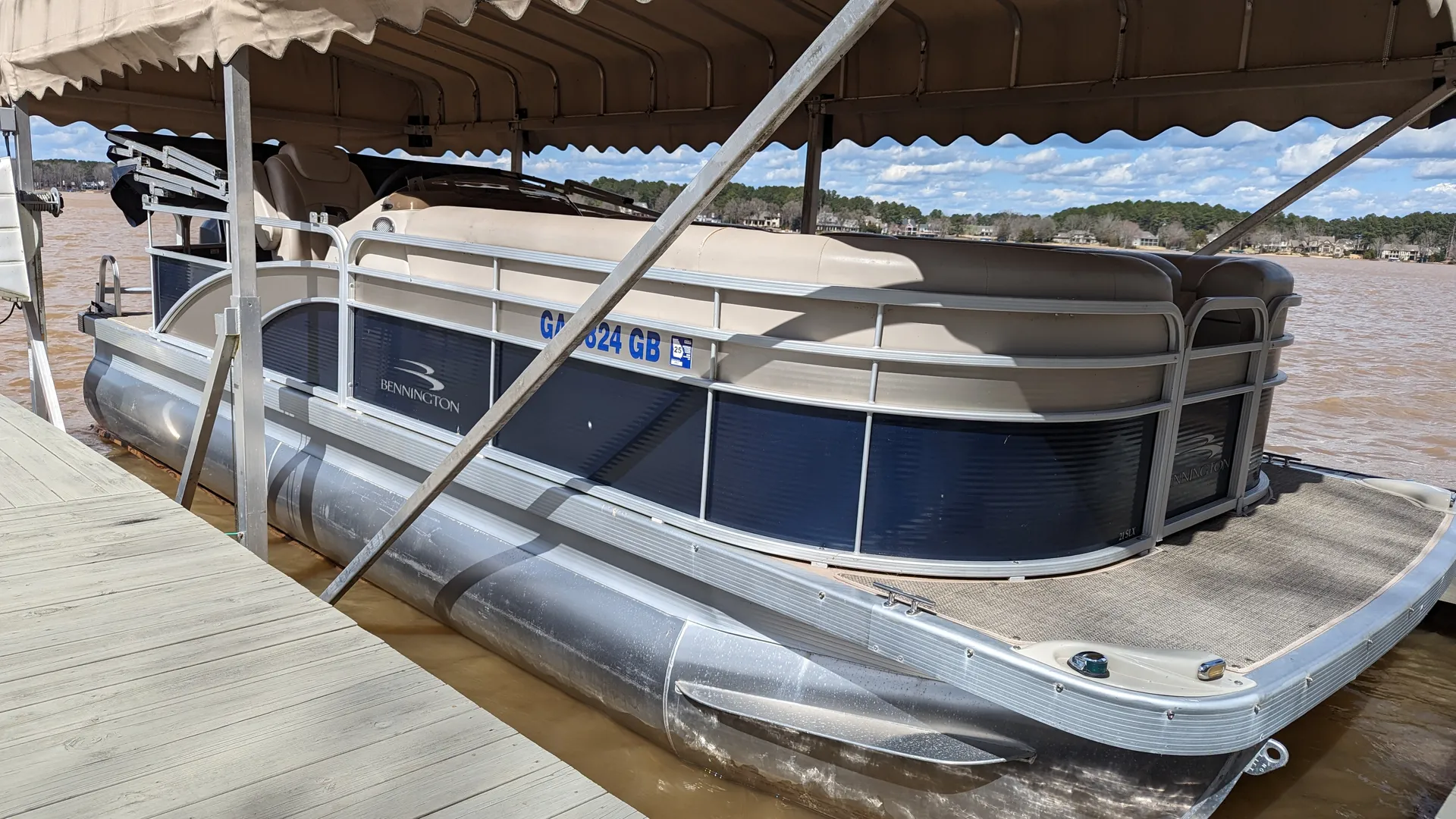 2015 Bennington 21' SLX Tritoon