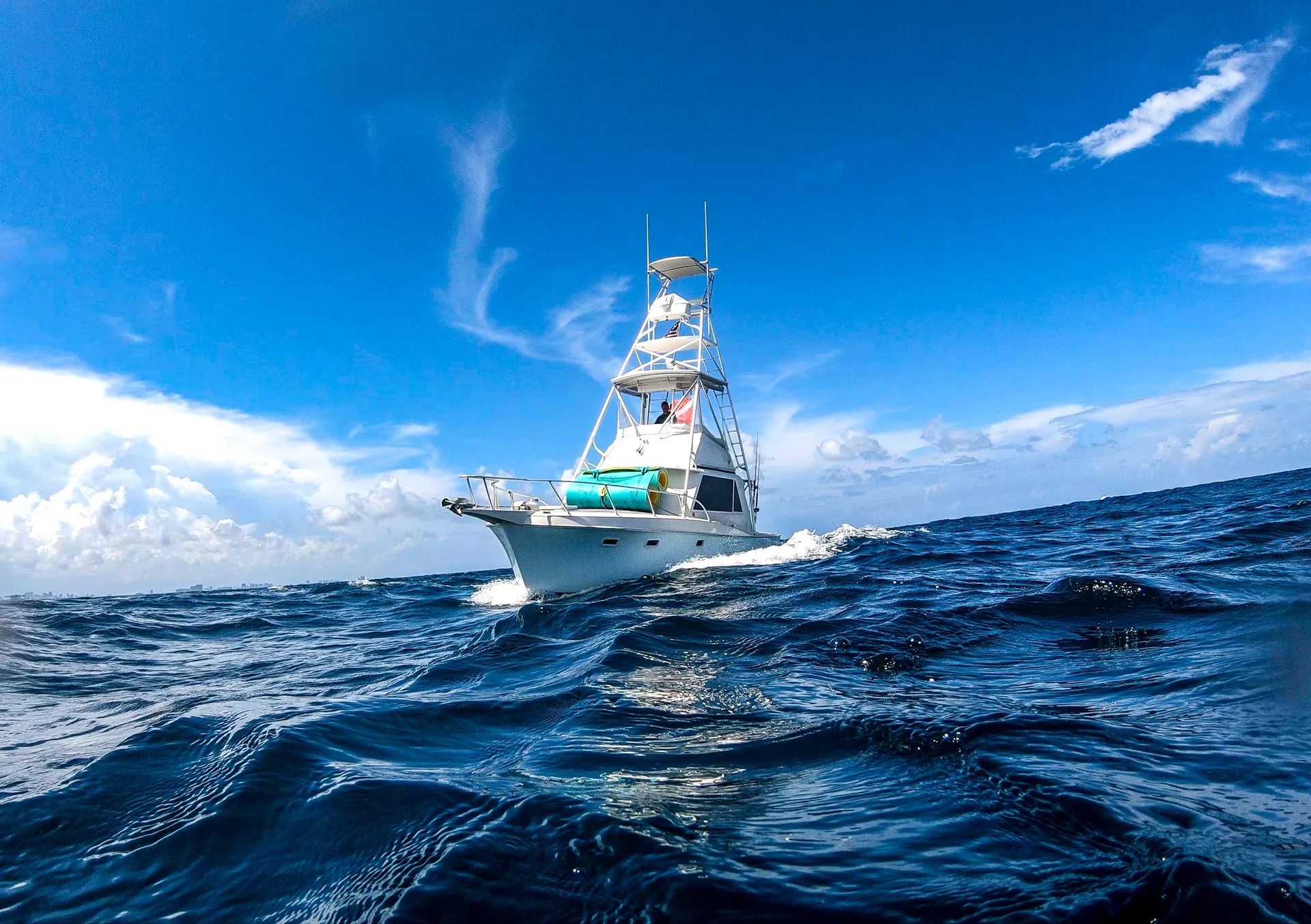 Hatteras 34 - #1 Family-Friendly Fishing Charters