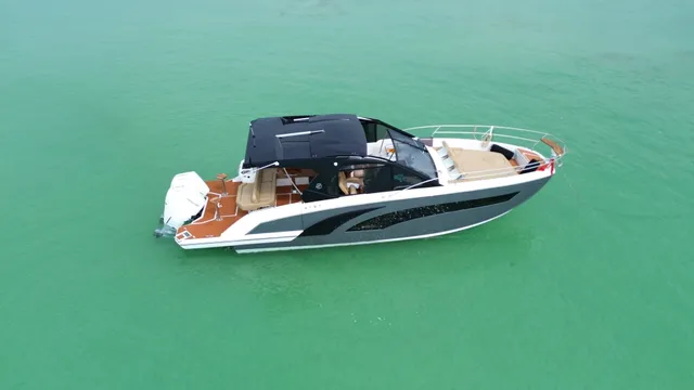 Rent a Hanover Boats motor yacht in Destin, FL near me