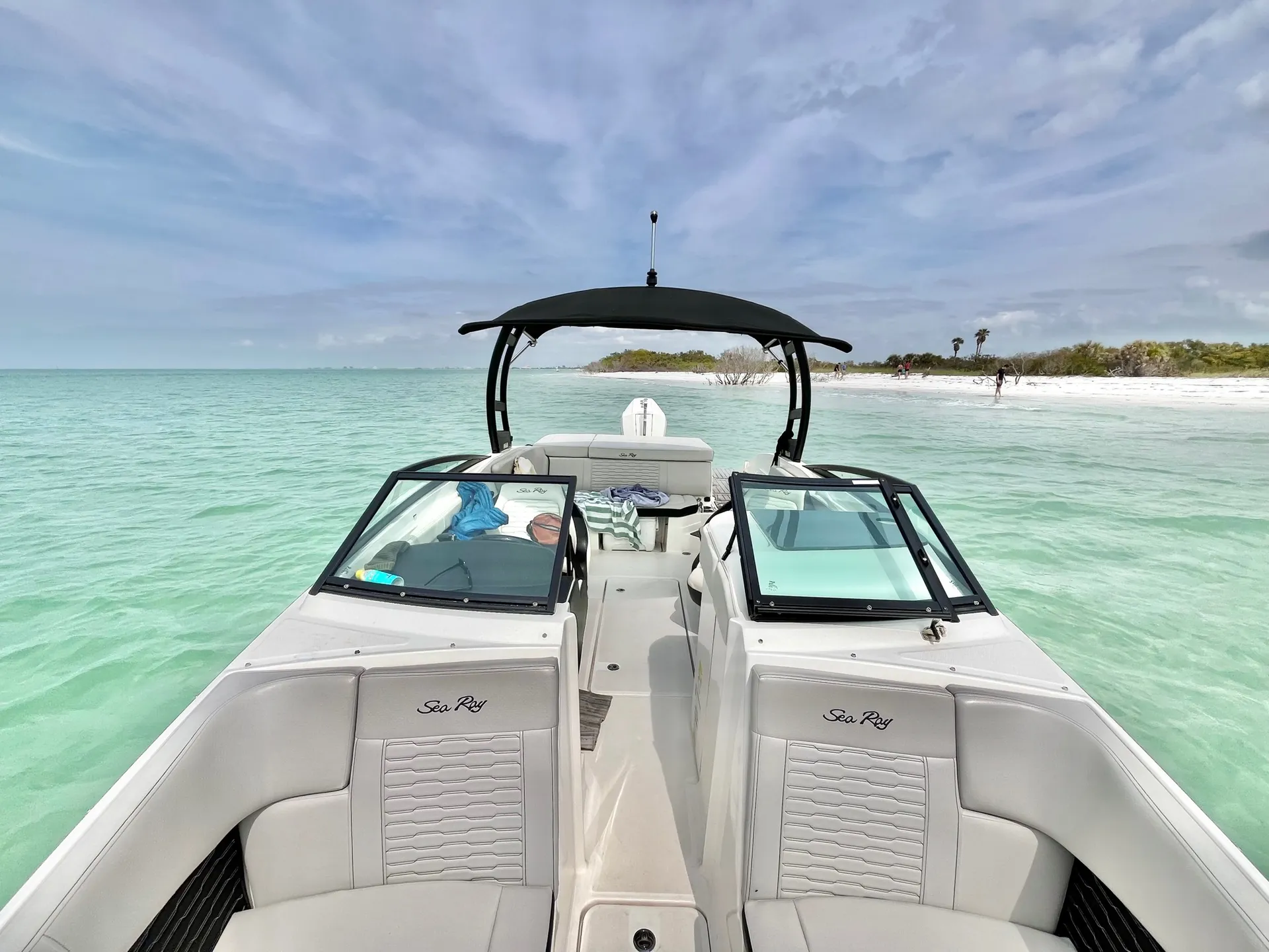 BOOK TODAY &amp; Cruise the Gulf in comfort,Gorgeous, comfy Sea Ray/200hp!