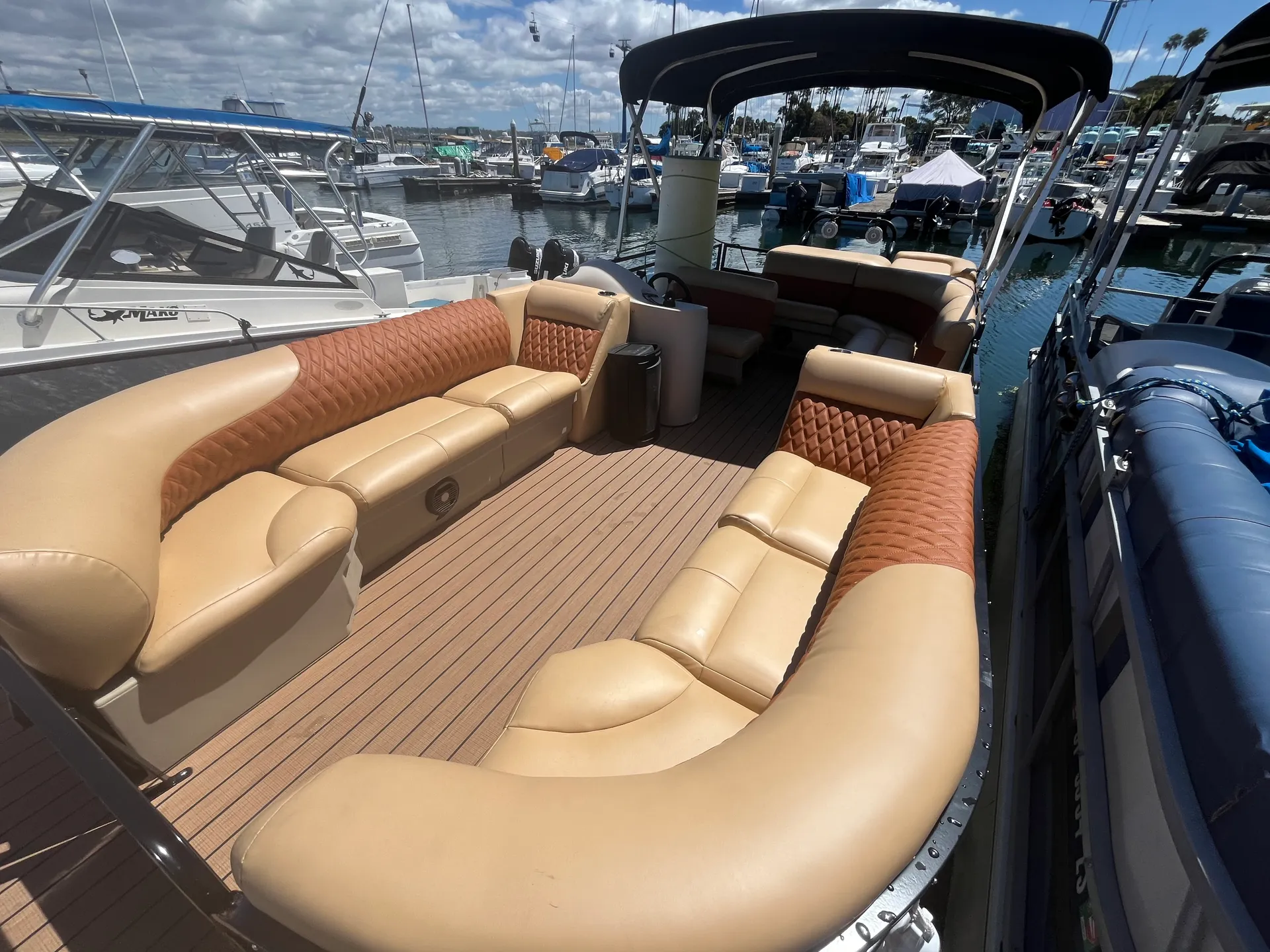 Encore Bentley Bentley Encore 240 Cruise in San Diego, CA — photo 7