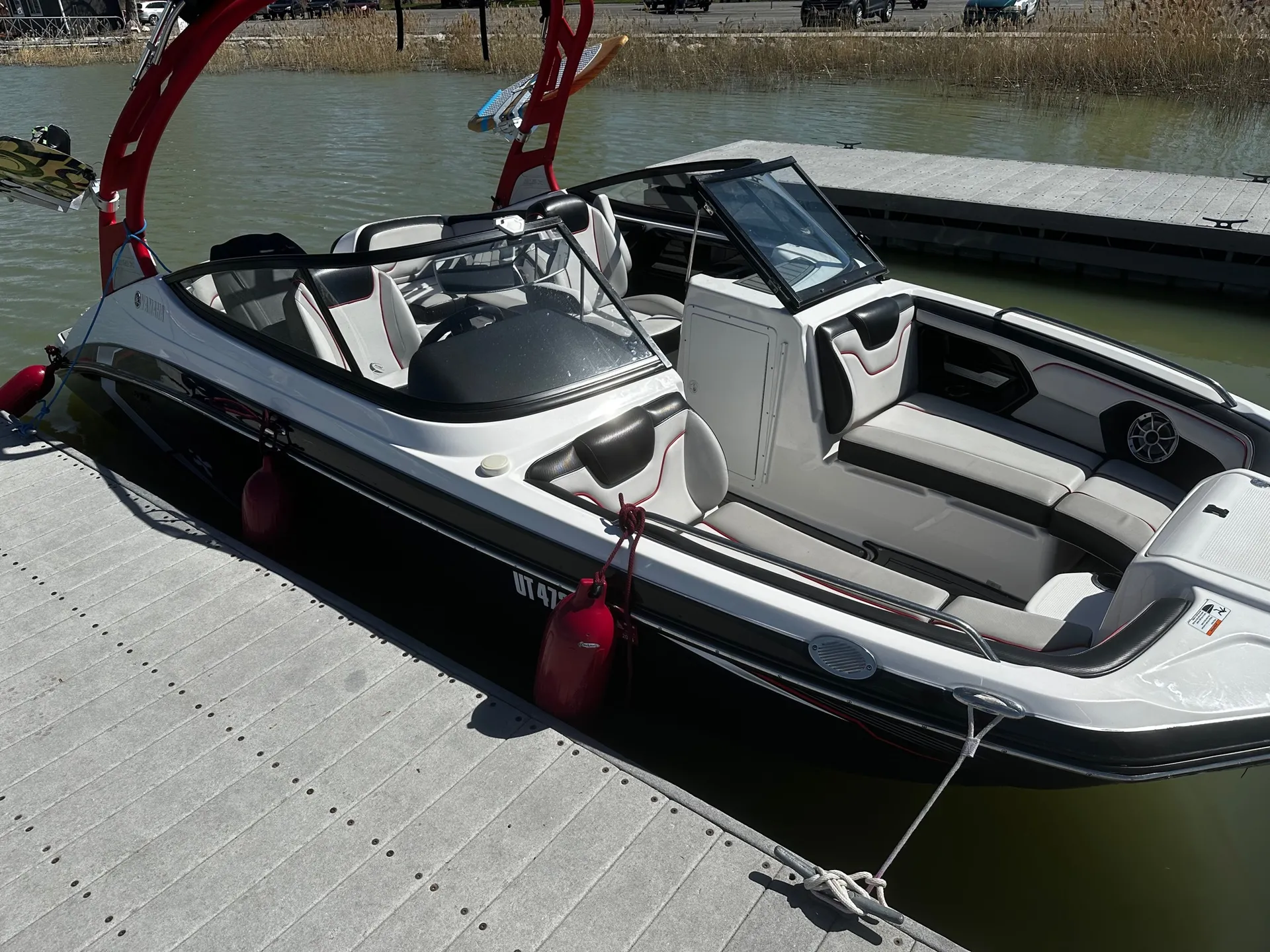 Fun and Easy 2018 Yamaha 212x (surf ready)