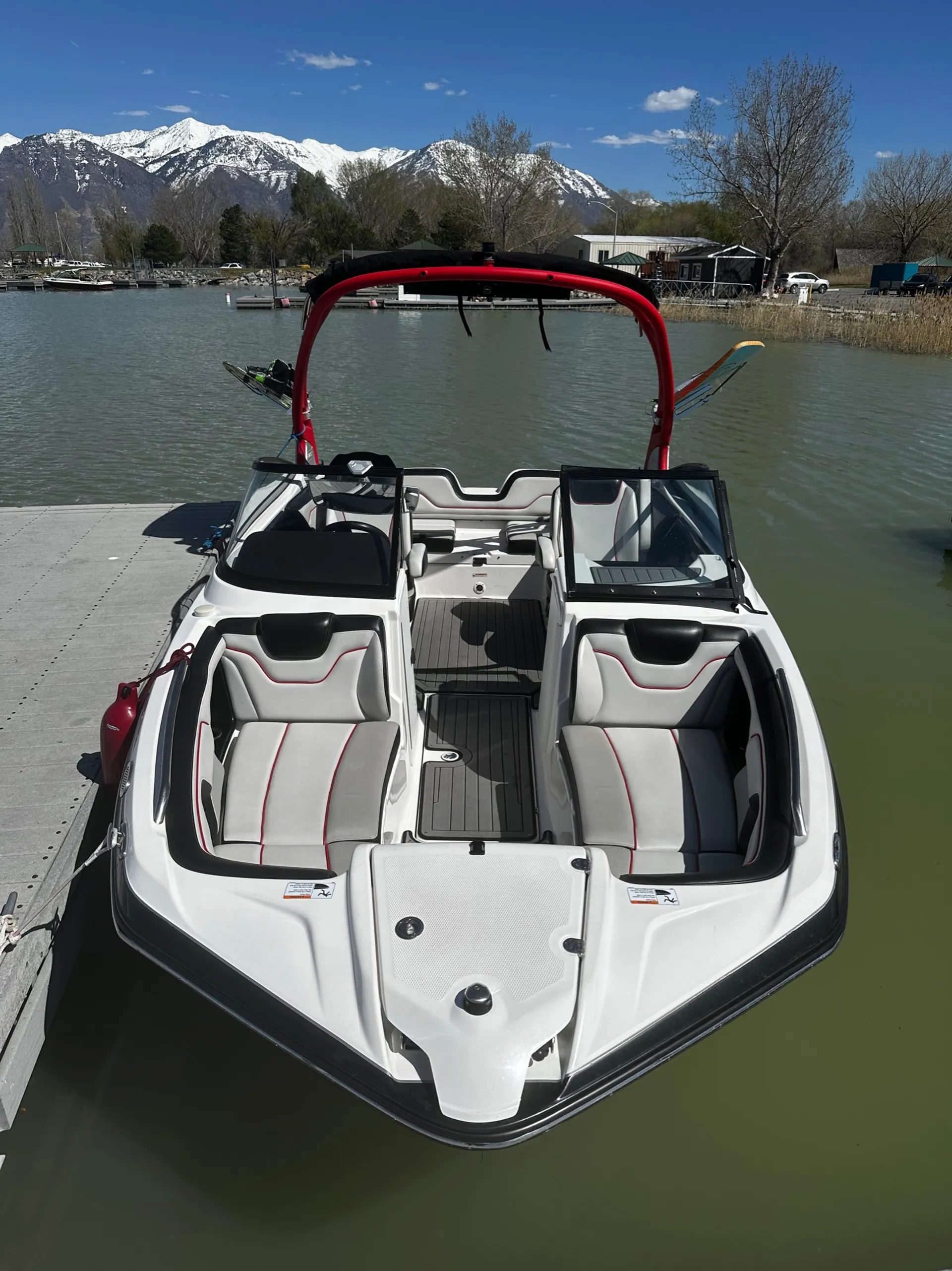 Fun and Easy 2018 Yamaha 212x (surf ready)