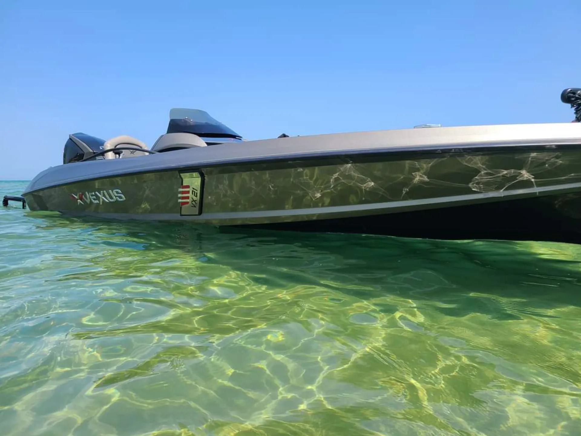 Vexus VX21Bass Boat (Tournament Ready)